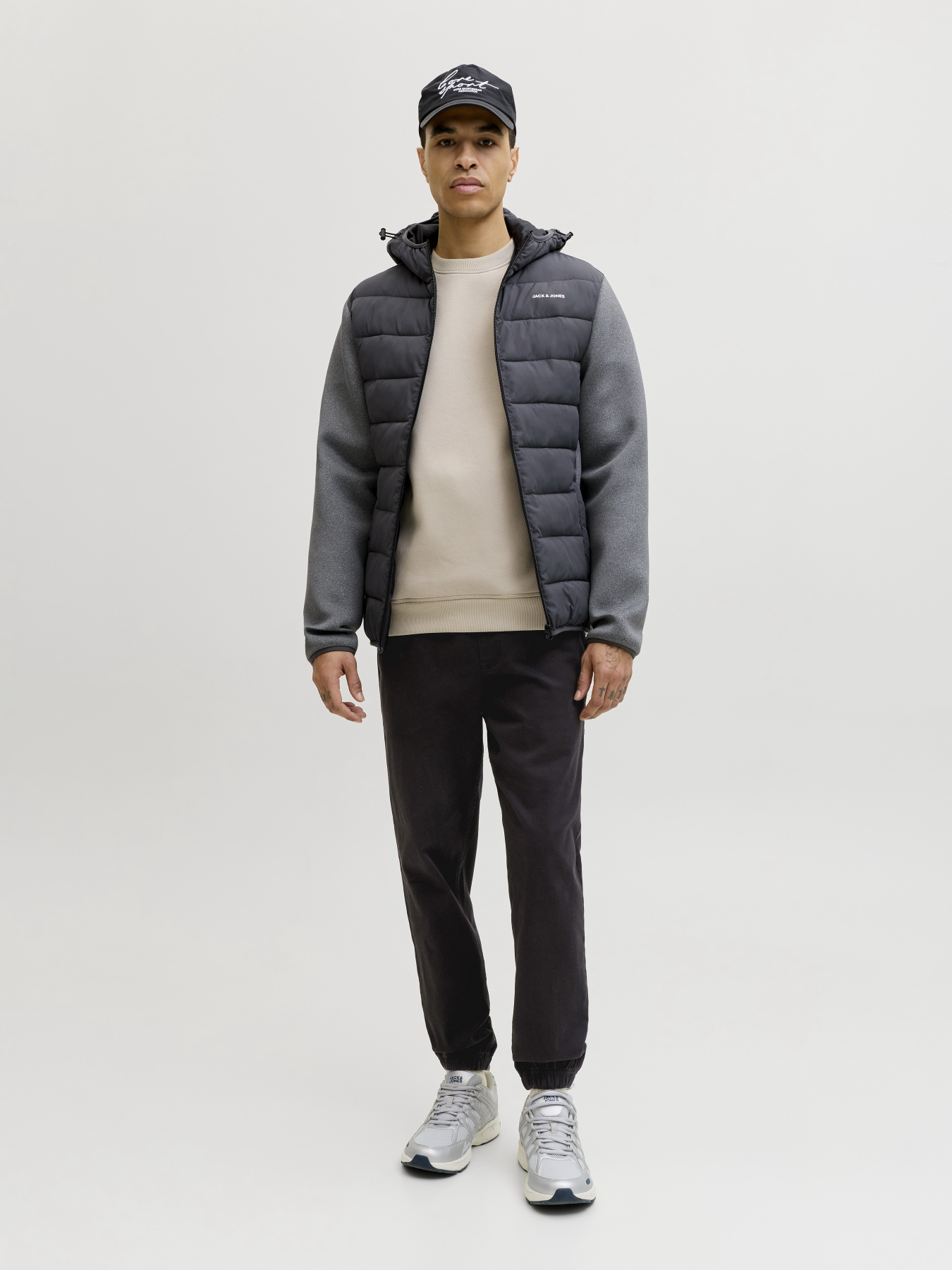 Джоггеры JACK & JONES модель 12288471_Black Фото