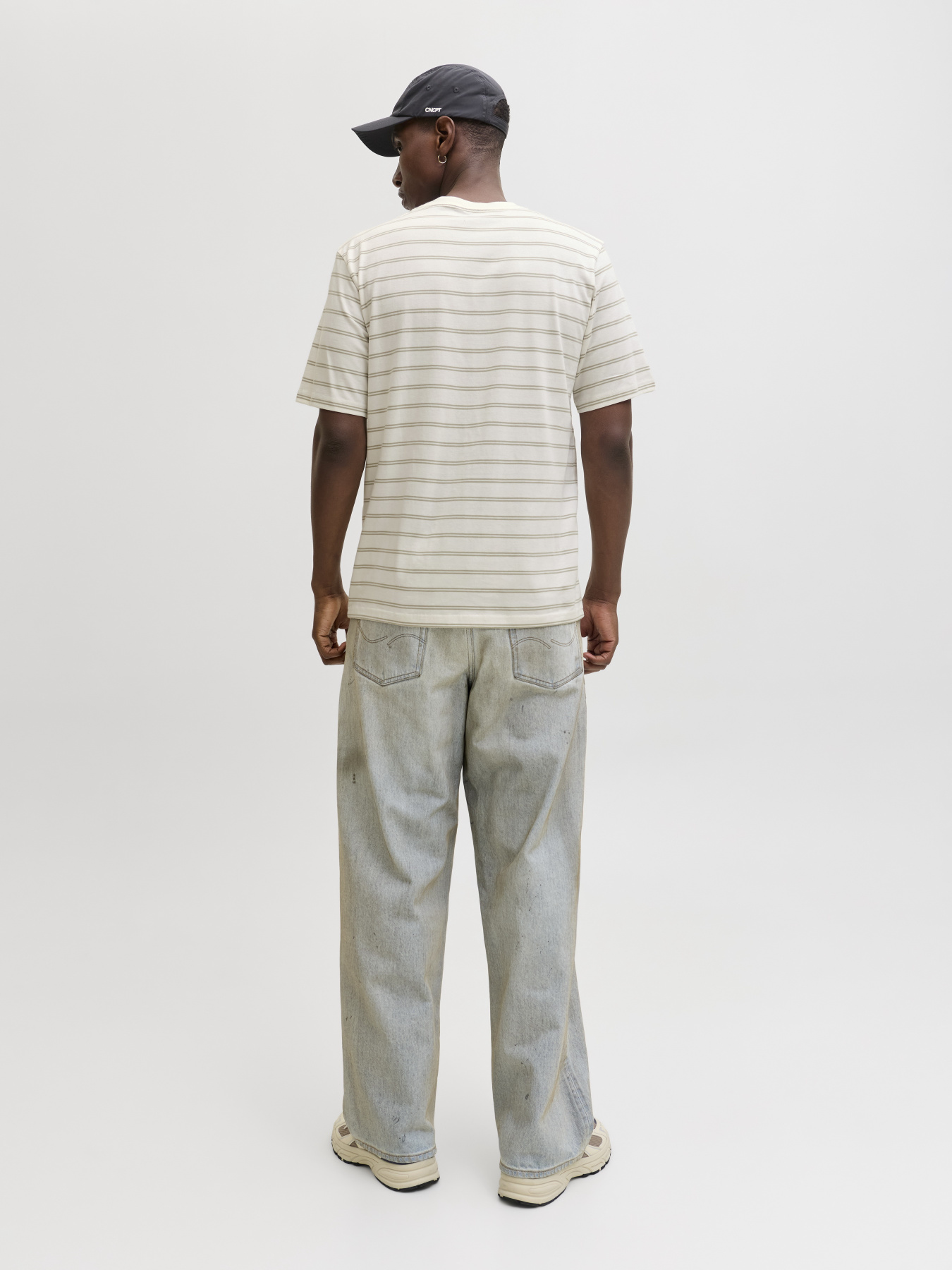 JACK & JONES 12291021_Seagrass модель 12291021_Seagrass Фото