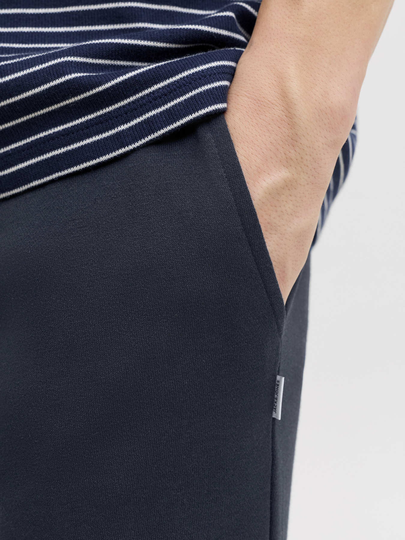 Шорты JACK & JONES GORDON BRADLEY SWEAT SHORTS модель 12249285_Navy Blazer Фото