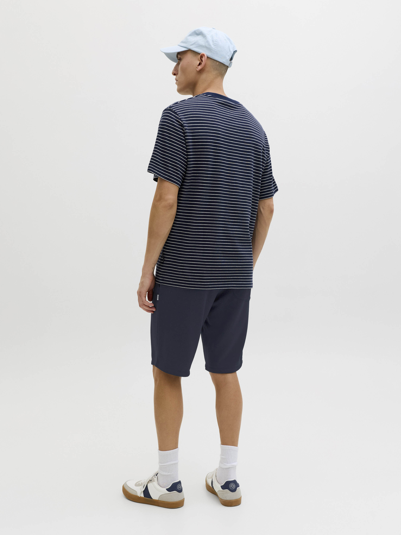 Шорты JACK & JONES GORDON BRADLEY SWEAT SHORTS модель 12249285_Navy Blazer Фото