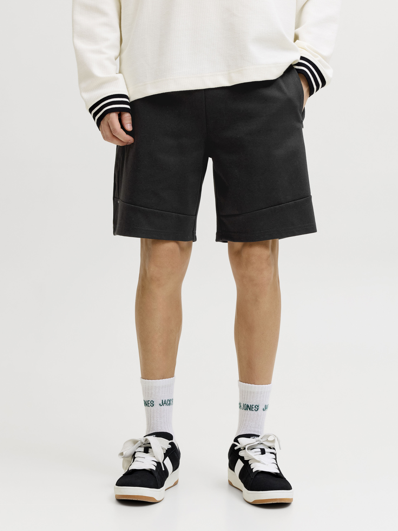 Шорты JACK & JONES GORDON BASE SWEAT SHORTS модель 12288632_Black Фото