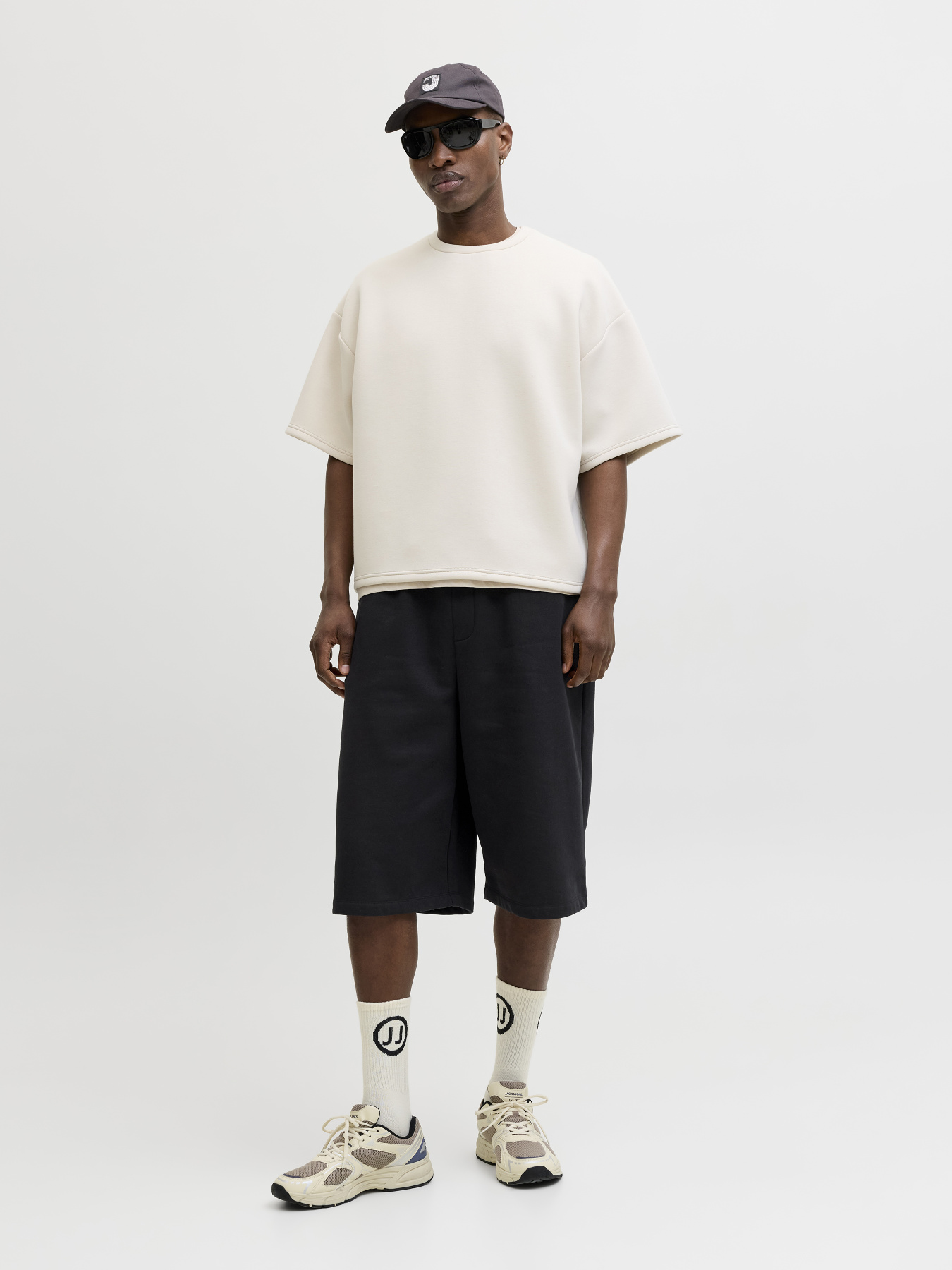 Шорты JACK & JONES OWEN FALLS SWEAT SHORTS модель 12292973_Black Фото