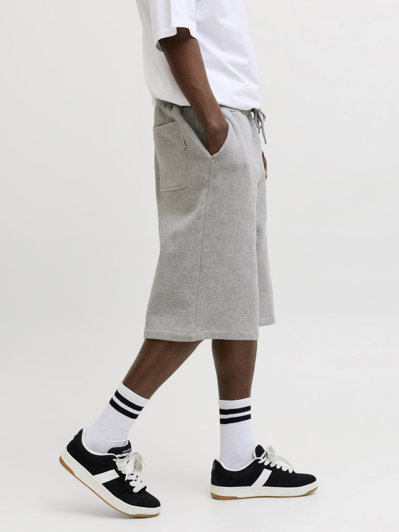 Шорты JACK & JONES OWEN FALLS SWEAT SHORTS модель 12292973_Light Grey Melange Фото