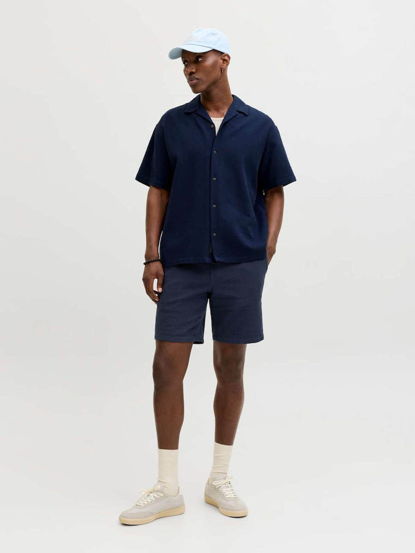 Шорты JACK & JONES JAIDEN WAFFLE RESORT SHORT модель 12295862_Navy Blazer Фото