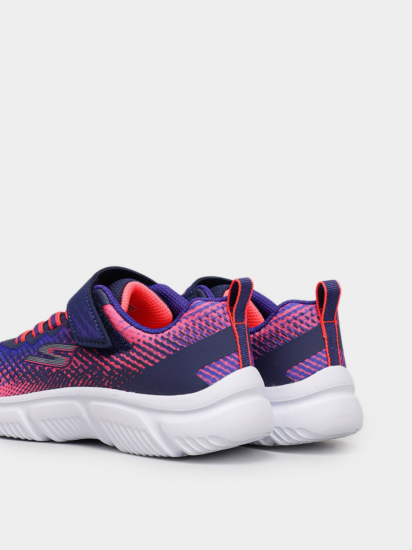 Кроссовки для тренировок Skechers Go Run 650 модель 302430L NVMT Фото