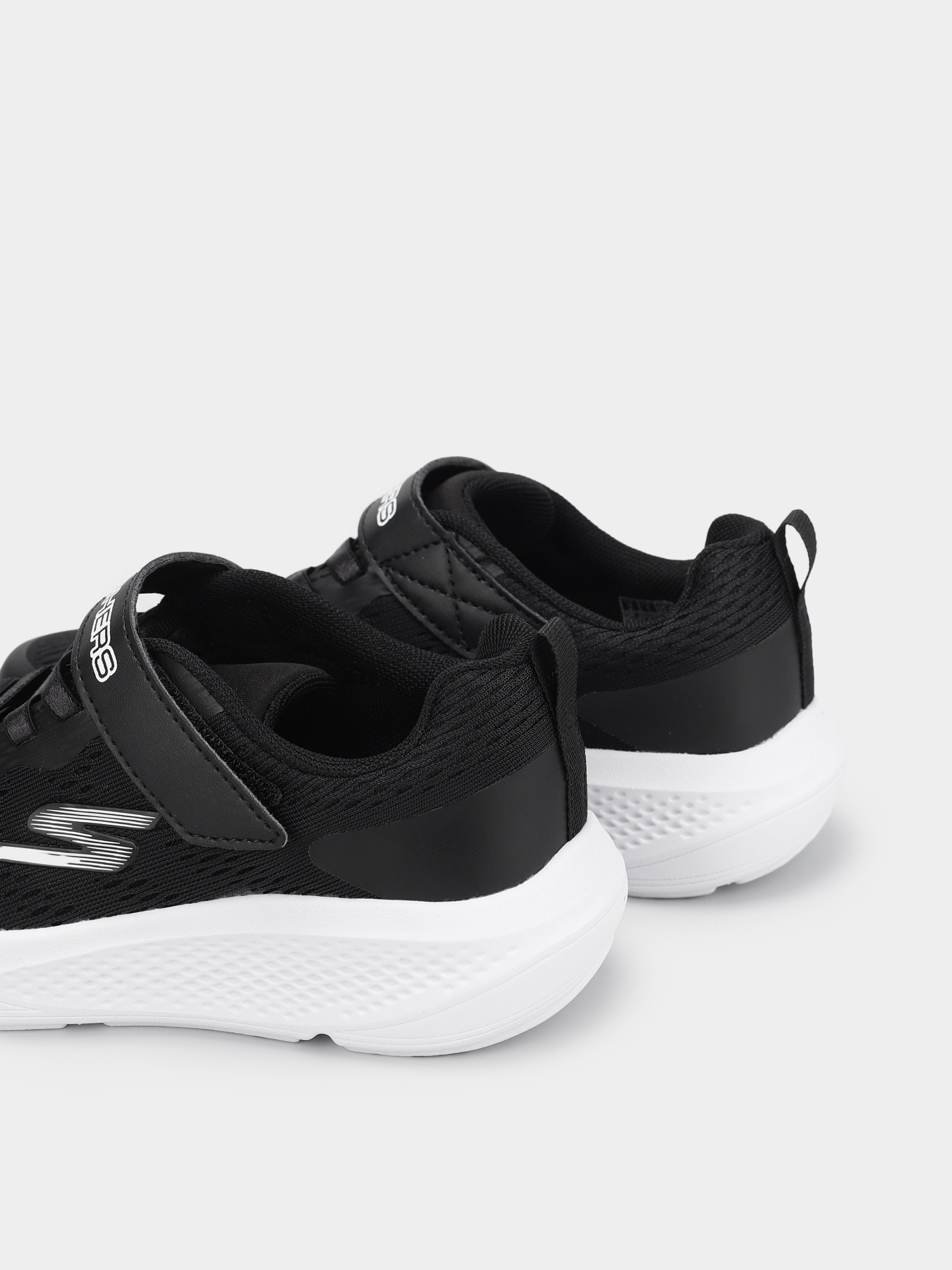 Кроссовки для бега Skechers GO Run Elevate модель 303912L BLK Фото