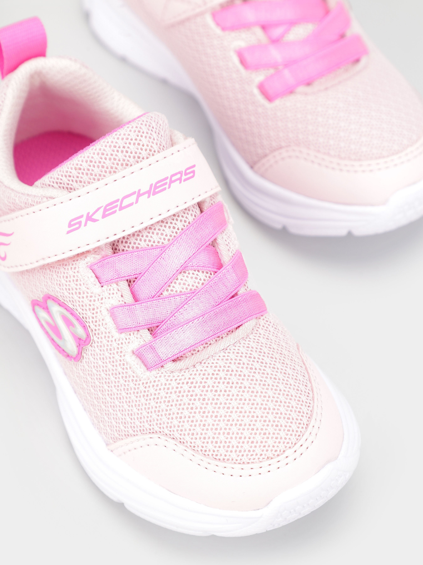 Кроссовки Skechers Wavy Lites - Blissfully Free модель 303522N LTPK Фото