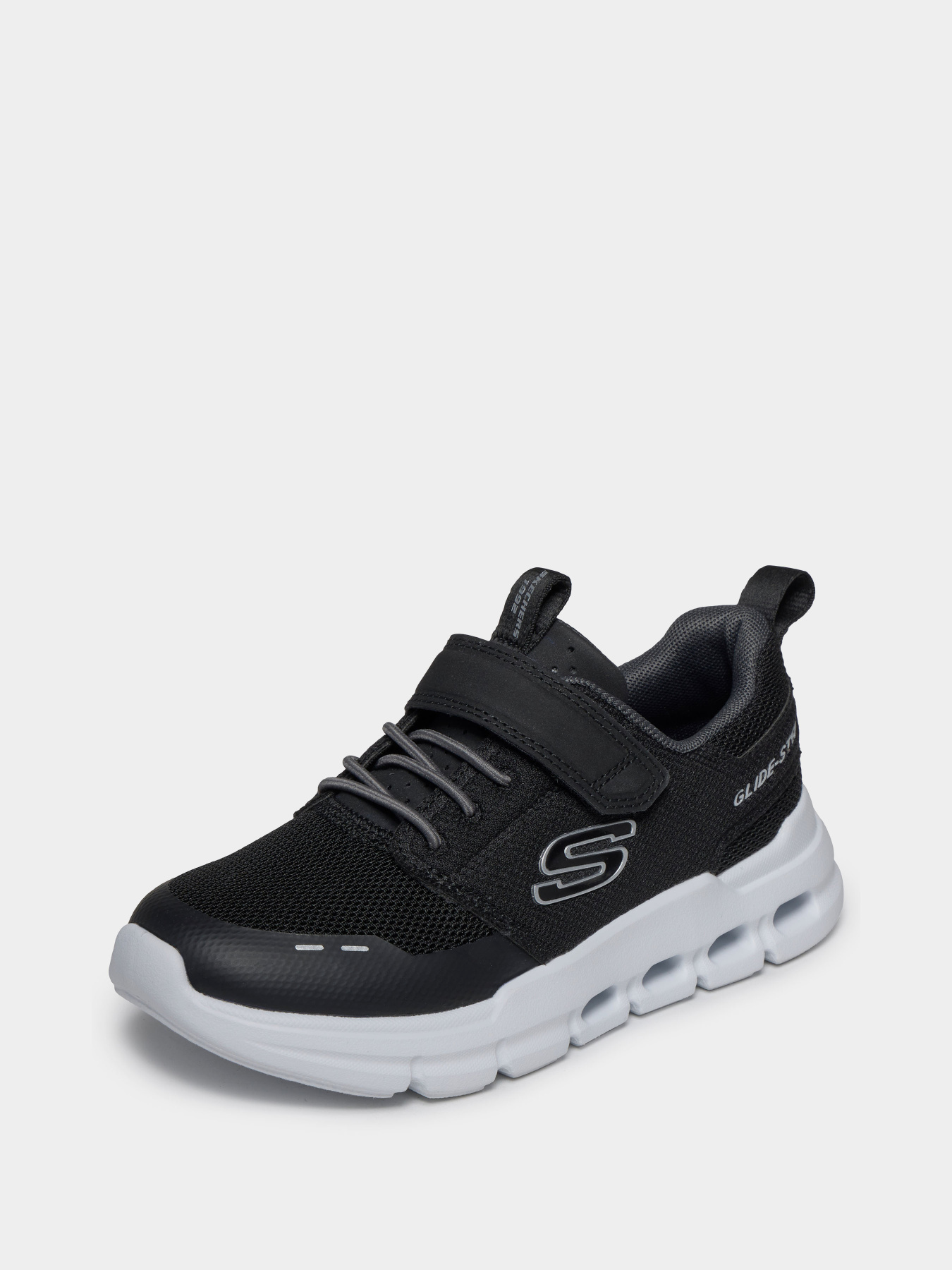 Кросівки повсякденні Skechers SKECHERS GLIDE-STEP FLOW модель 404172L BLK Кросівки повсякденні Skechers SKECHERS GLIDE-STEP FLOW модель 404172L BLK Фото