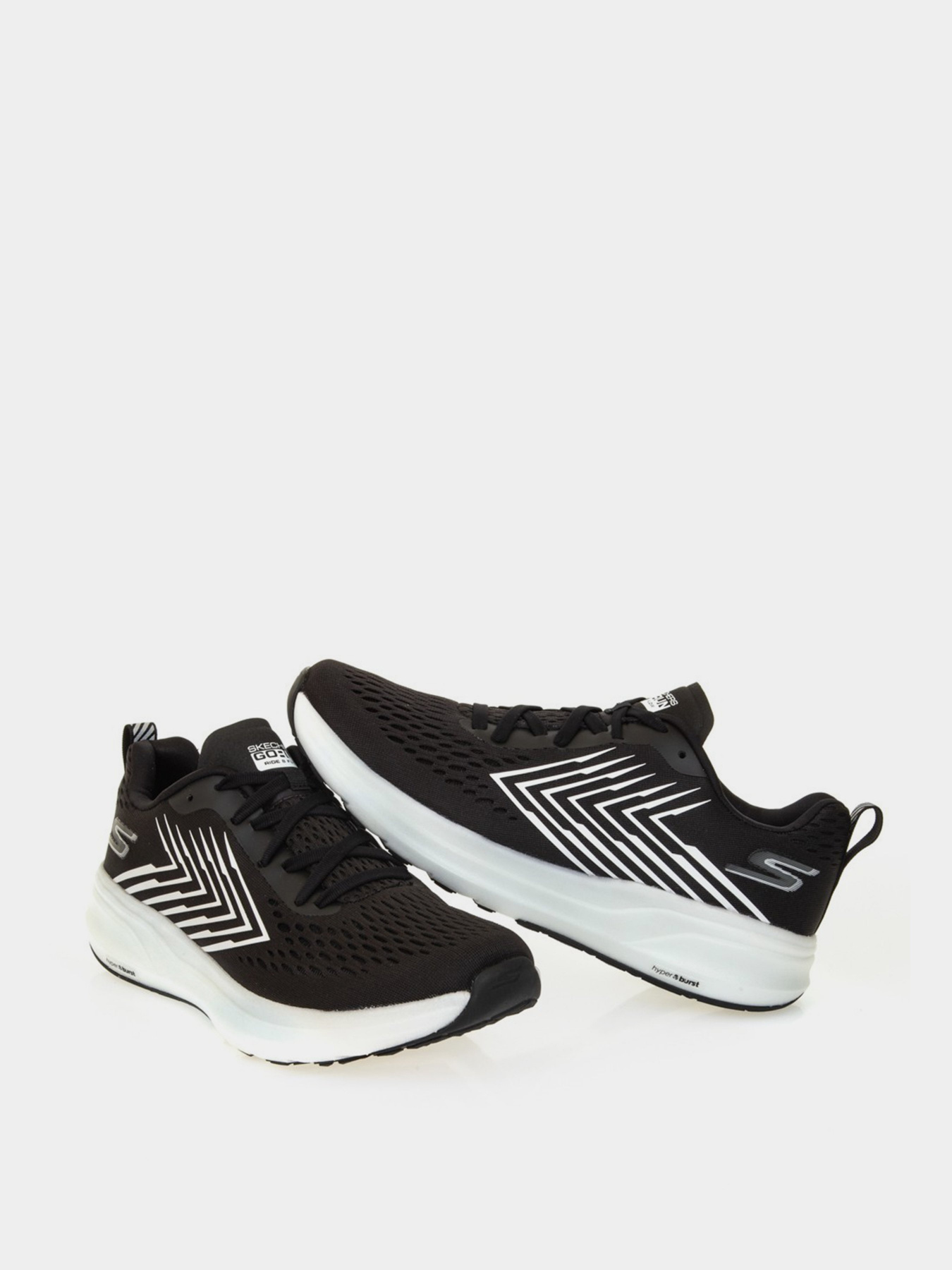 Кроссовки для бега Skechers GORUN RIDE 8 FLOW модель 220218 BKW Фото