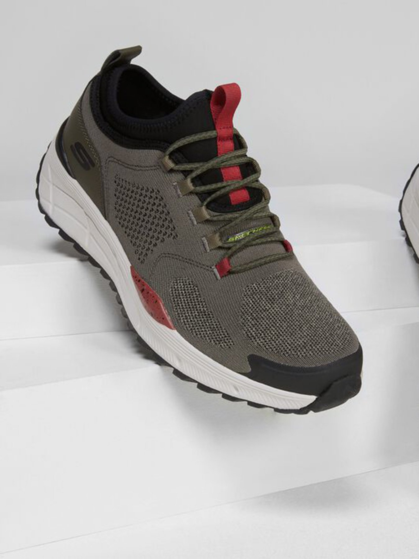 Ботинки Skechers Relaxed Fit: Equalizer 4.0 Trail - Terrator модель 237029 OLBK Фото