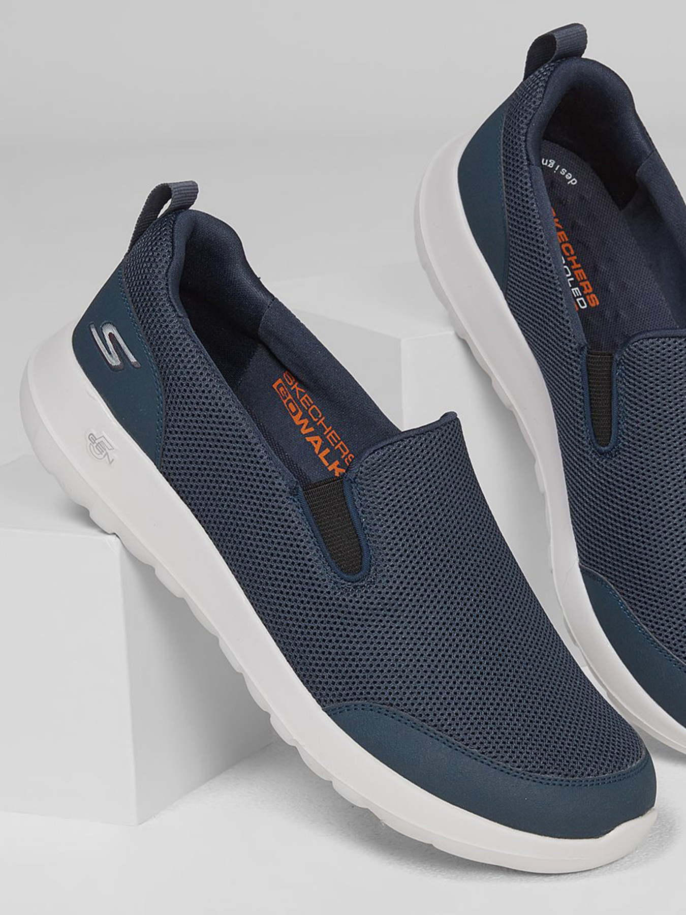 Сліпони Skechers GOwalk Max - Clinched модель 216010 NVY Фото