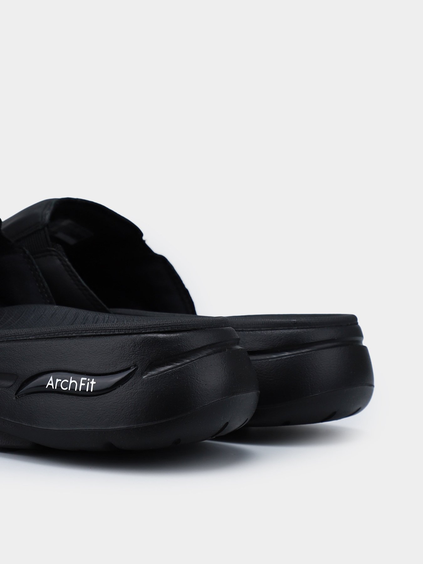 Шльопанці Skechers GOwalk Arch Fit модель 229023 BBK Фото