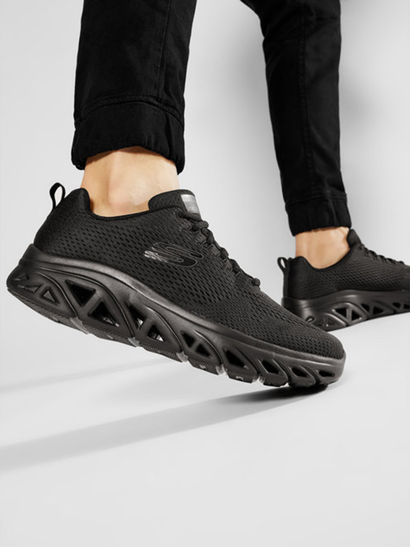 Кроссовки повседневные Skechers Glide-Step Sport - Wave Heat модель 232270 BBK Фото