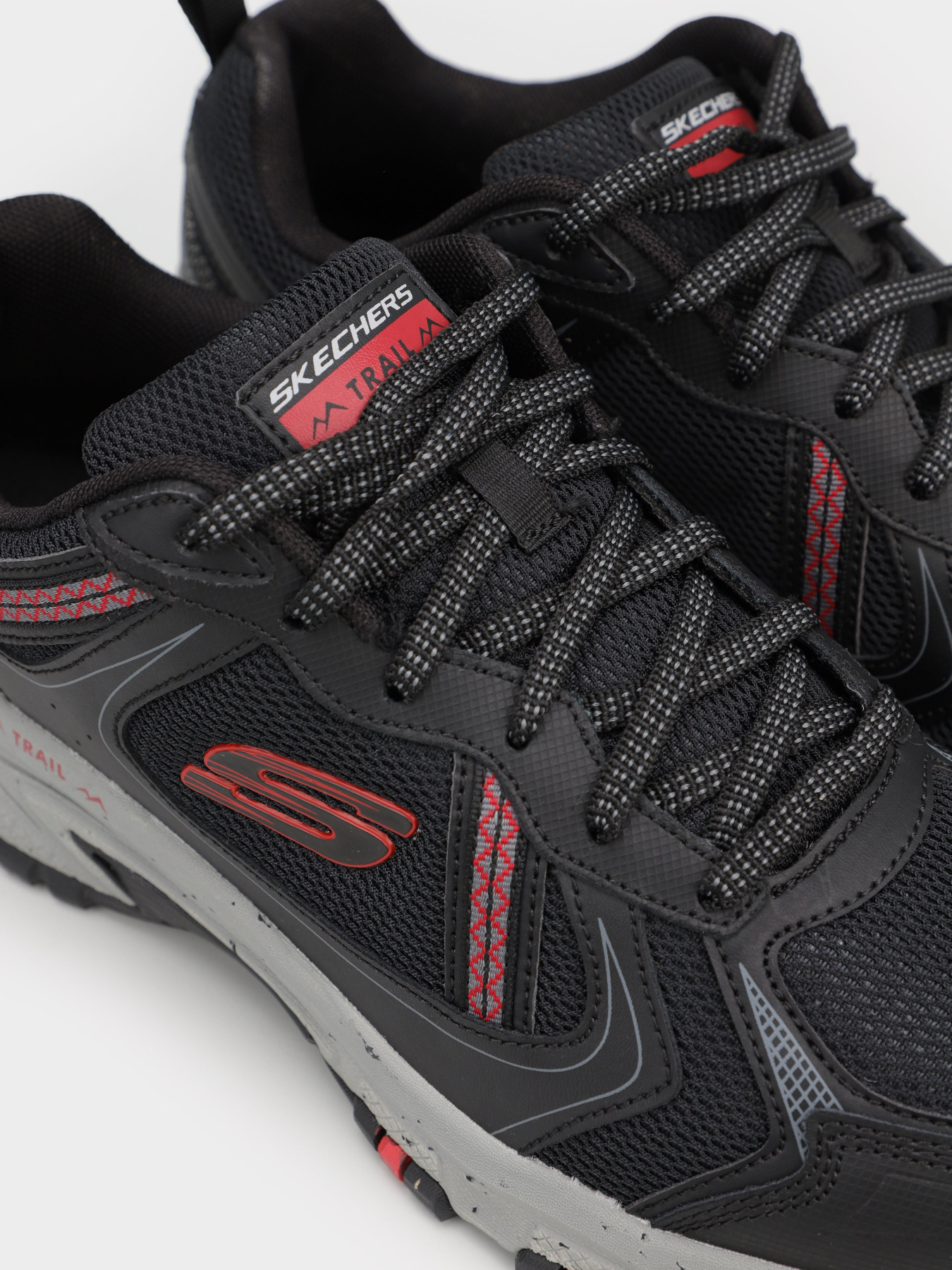 Кроссовки Skechers Hillcrest модель 237266 BKRD Фото