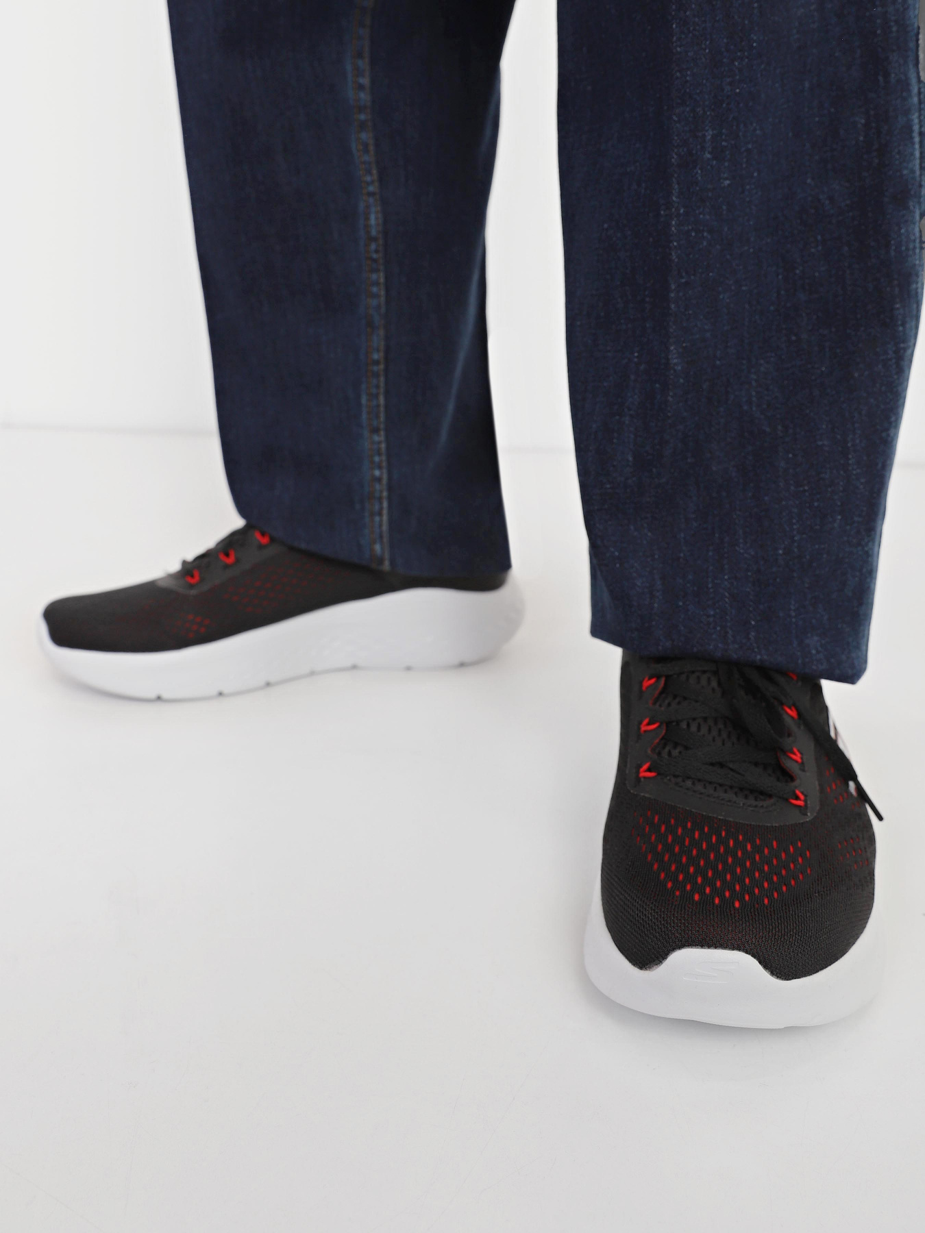 Кросівки для бігу Skechers Go Run Lite модель 220894 BKWR Кросівки для бігу Skechers Go Run Lite модель 220894 BKWR Фото