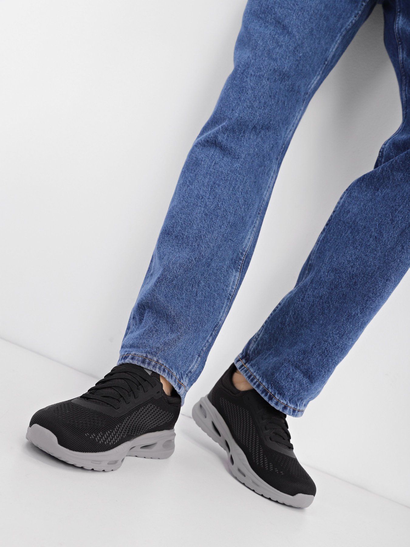 Кроссовки Skechers ARCH FIT ORVAN - TRAYVER модель 210434 BLK Фото