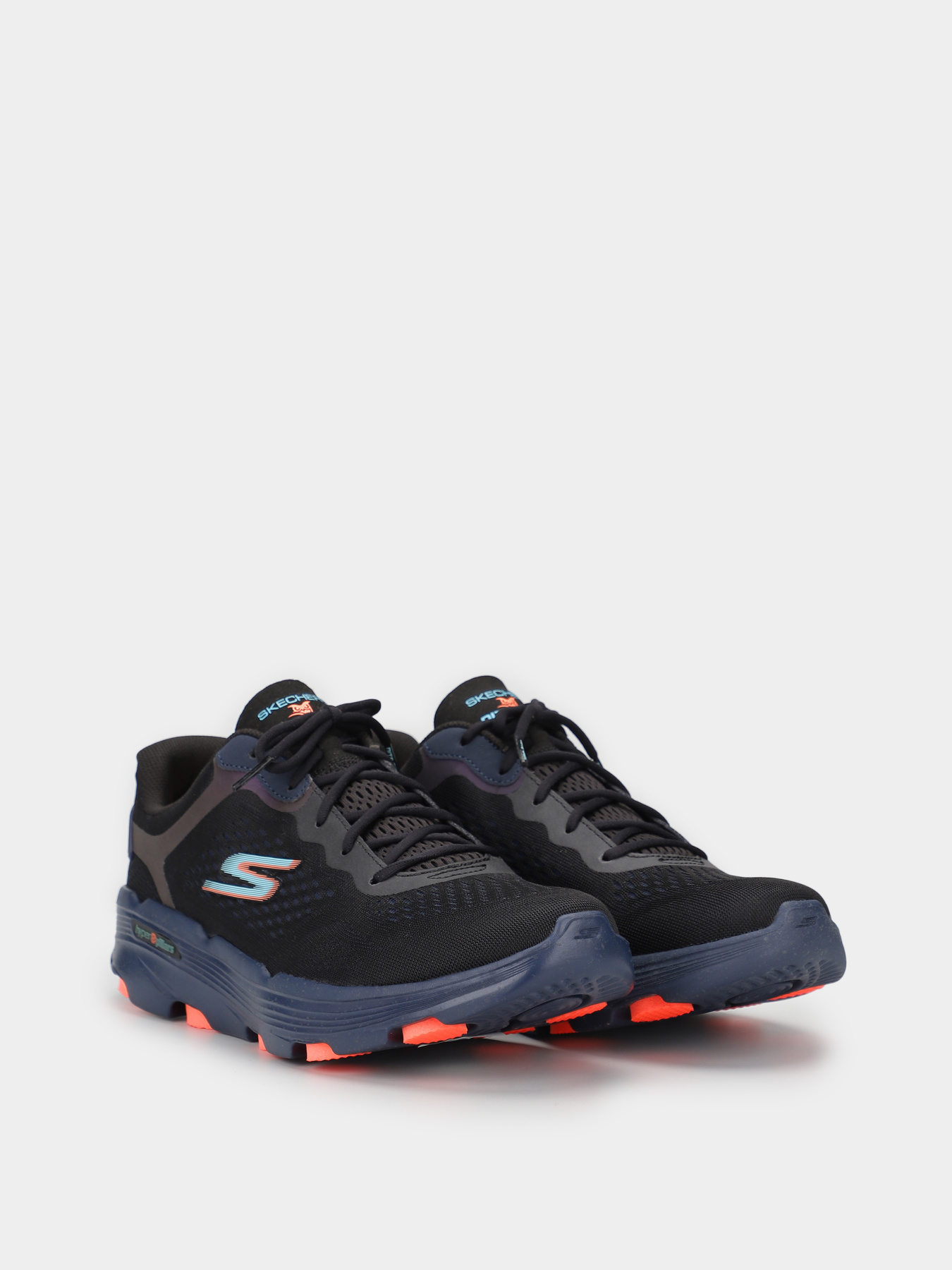 Кроссовки Skechers Go Run 7.0 модель 220783 BKMT Фото