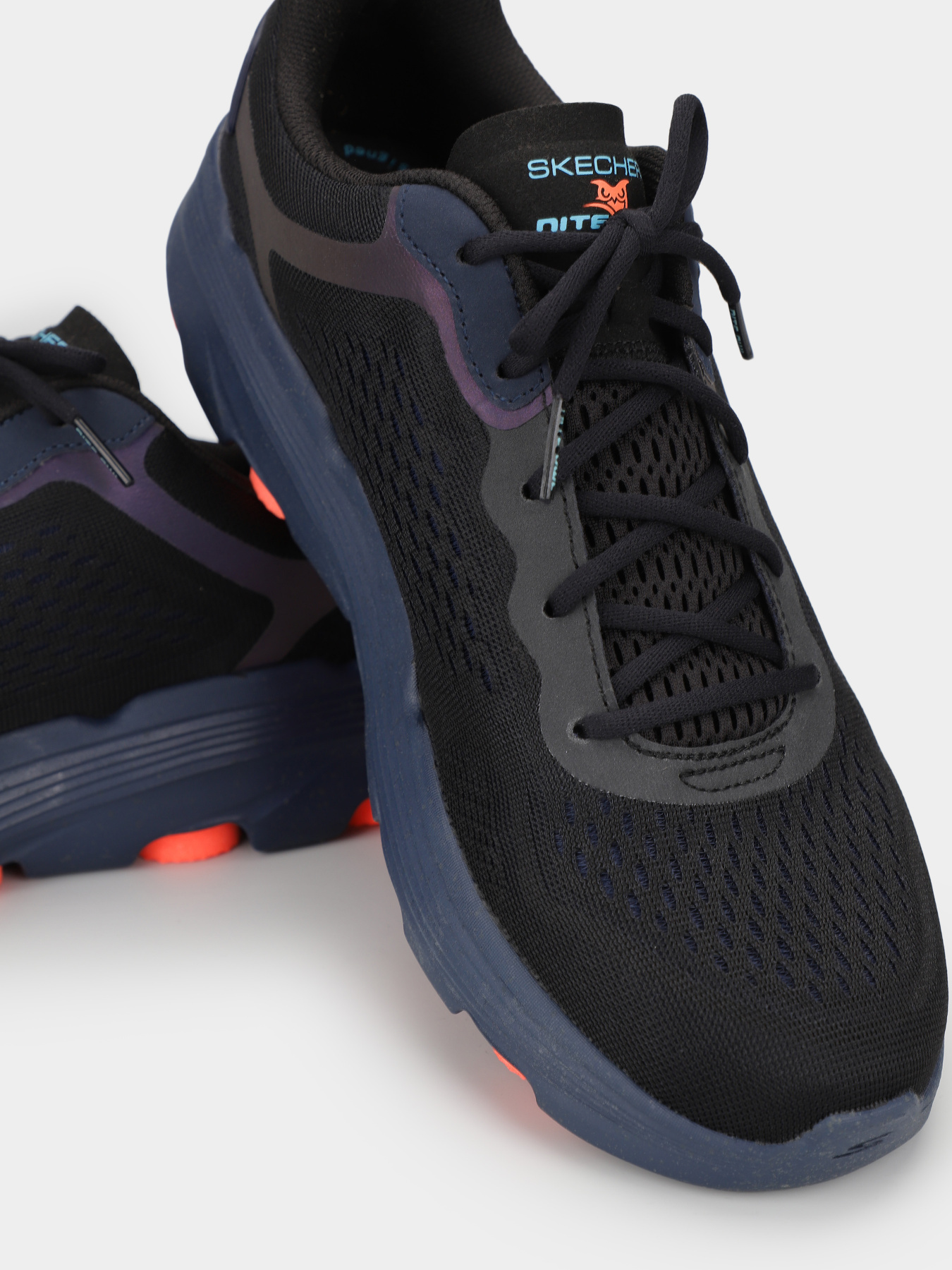 Кроссовки Skechers Go Run 7.0 модель 220783 BKMT Фото