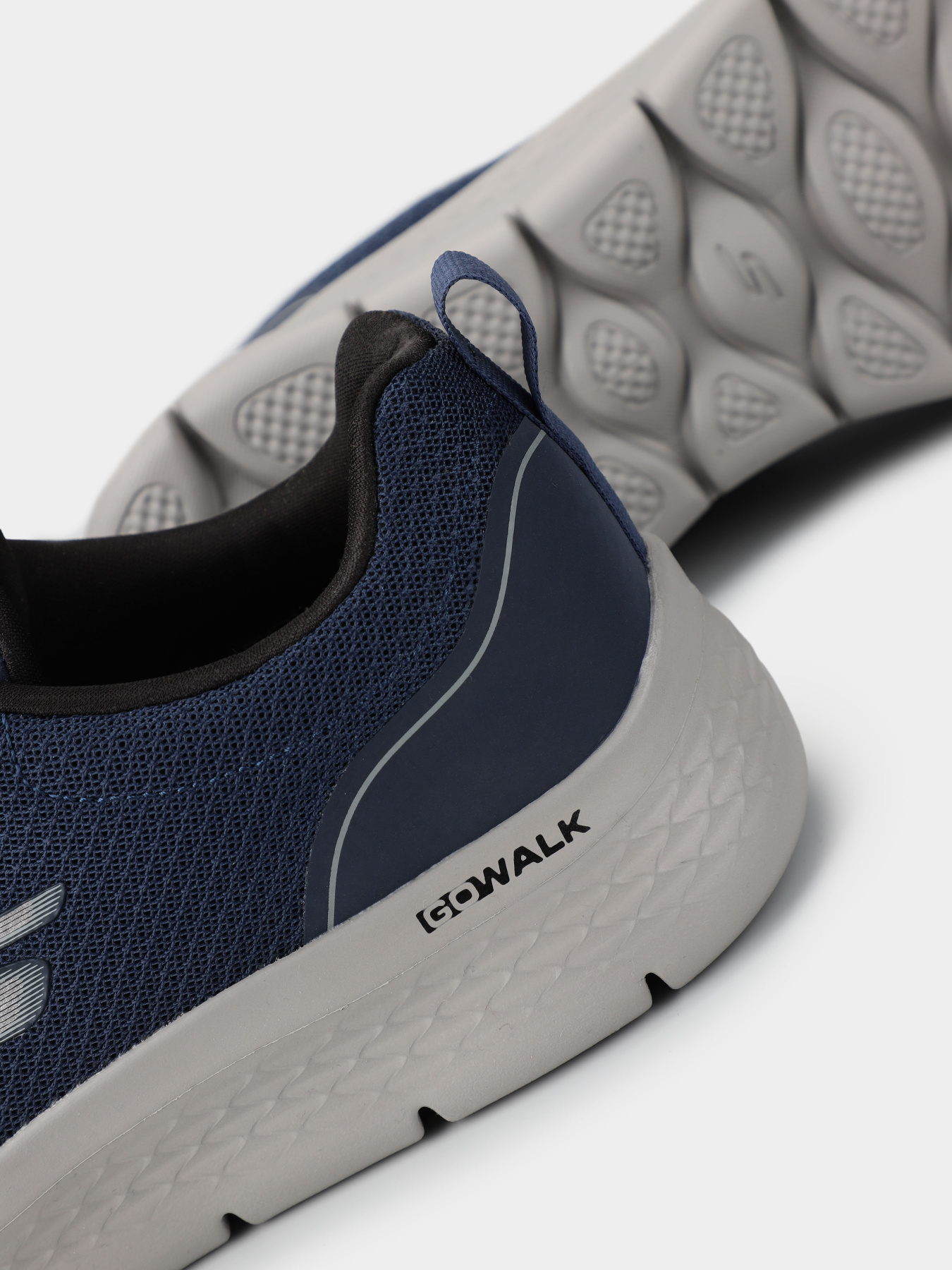 Кросівки повсякденні Skechers GO Walk Nite модель 216494 NVY Фото