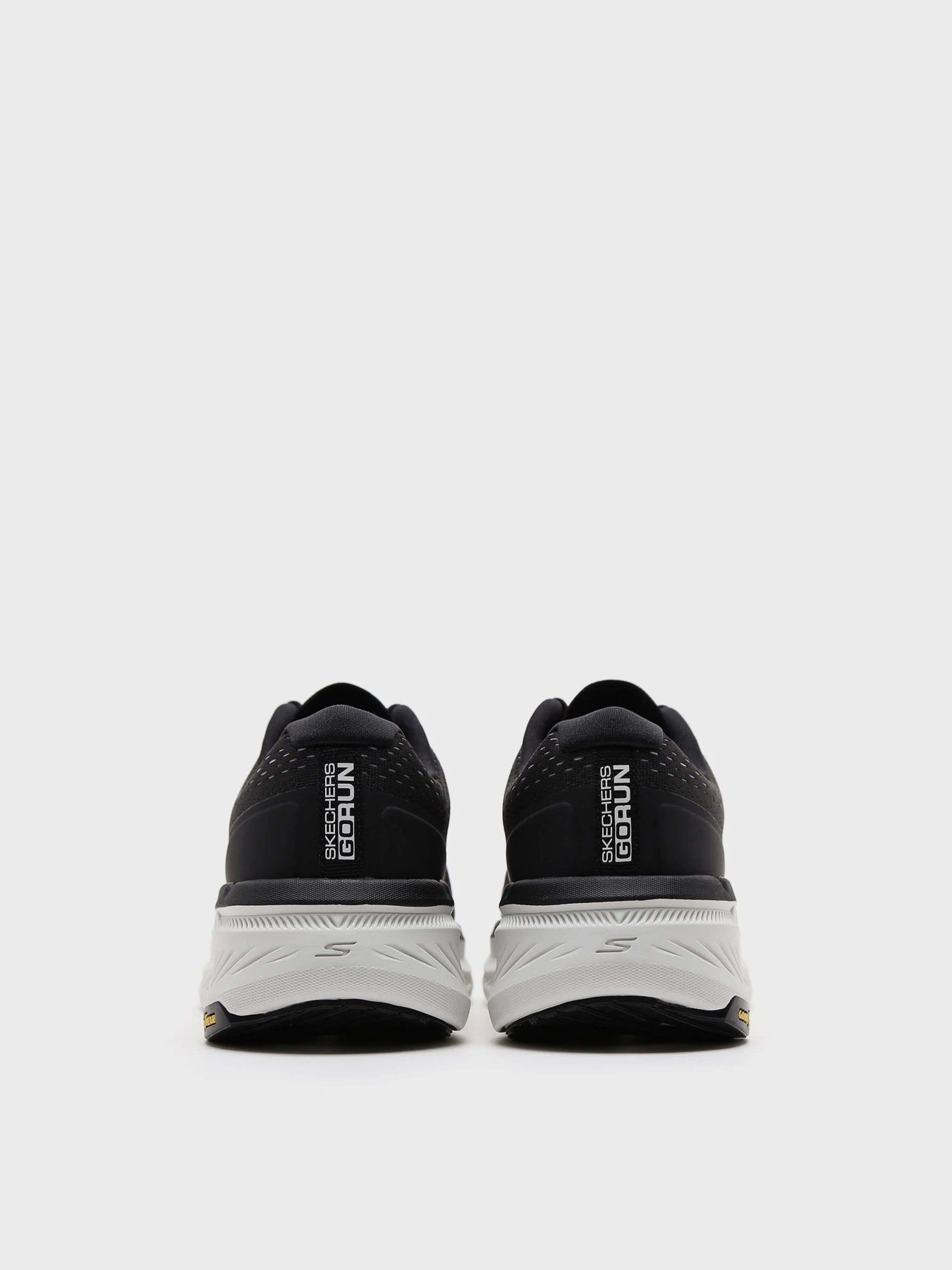 Кросівки для спорту Skechers Max Cushioning Premier 2.0 модель 220824 BLK Фото