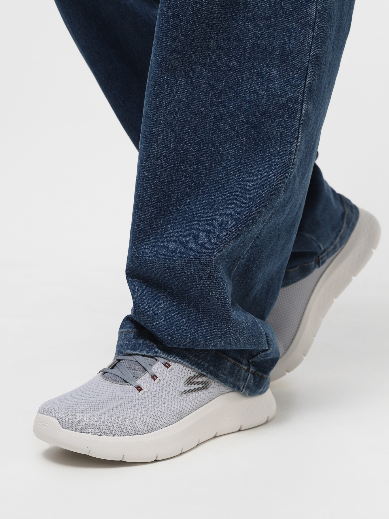 Кроссовки для тренировок Skechers Go Walk модель 216507 LTGY Фото