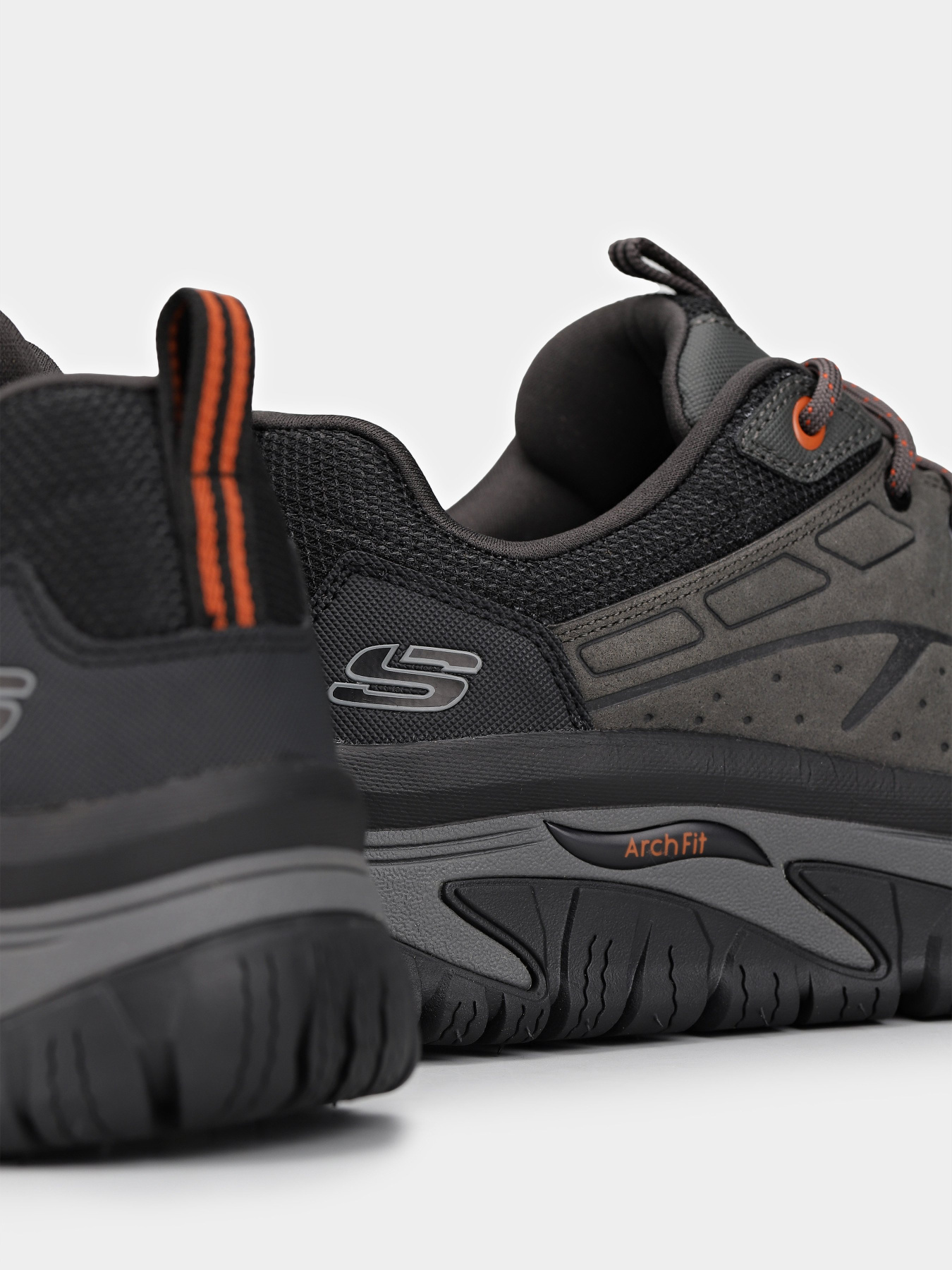 Кросівки повсякденні Skechers Arch Fit Road Walker модель 237488 CCBK Фото