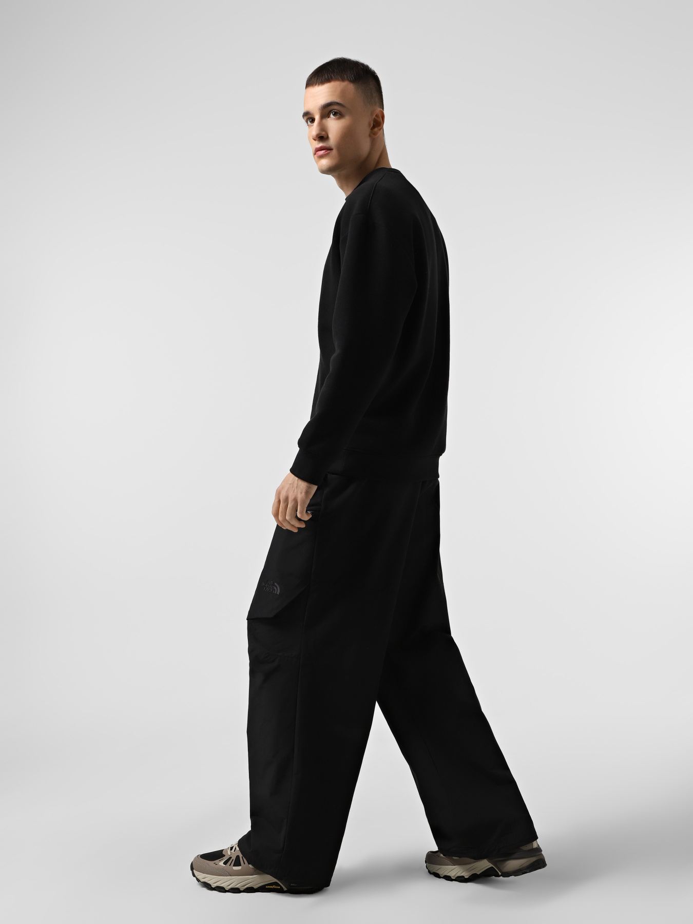 Кросівки аутдор Skechers MAX PROTECT модель 237678 TPBK Фото