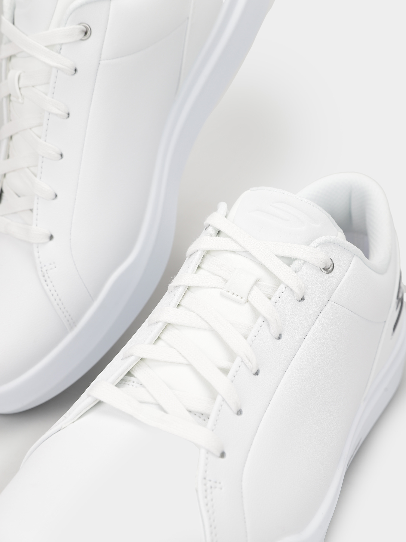 Кросівки для спорту Skechers Relaxed Fit: GO Golf Drive 6 модель 214128 WHT Фото