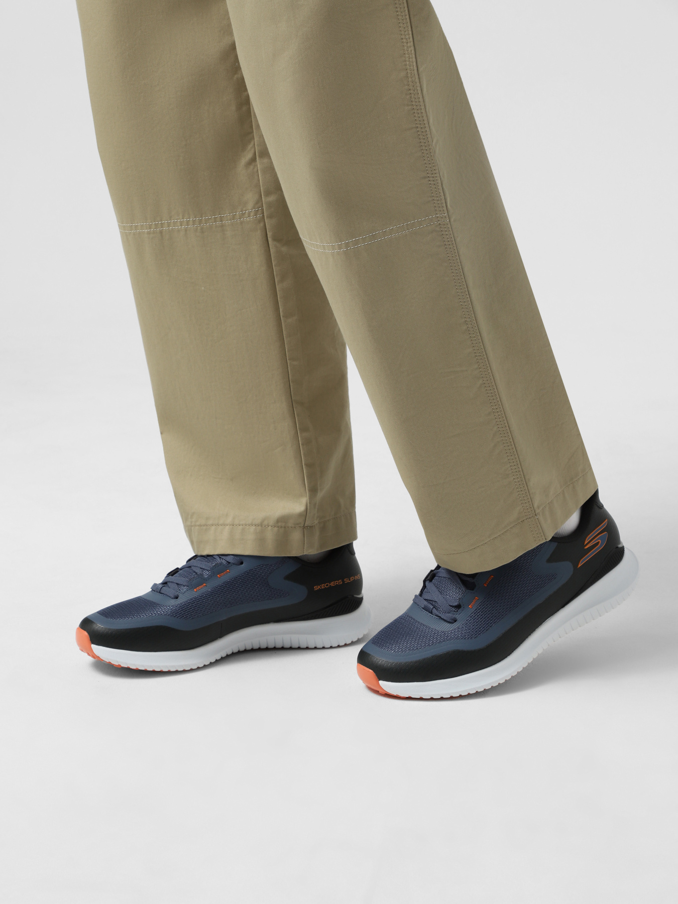 Кроссовки для тренировок Skechers GO Golf Flight модель 214131 SLT Фото