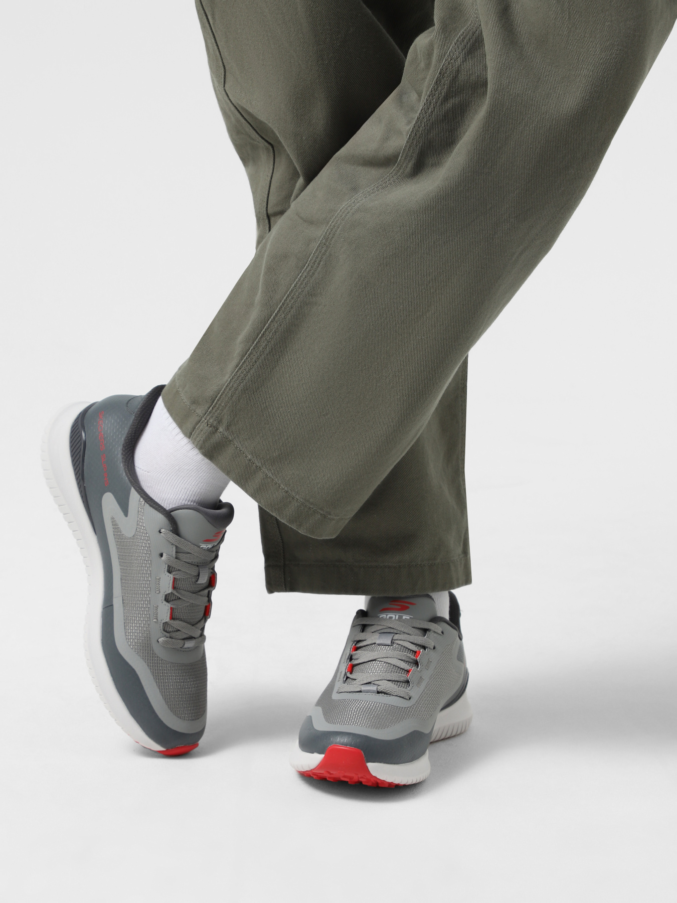 Кроссовки для тренировок Skechers GO Golf Flight модель 214131 GRY Фото