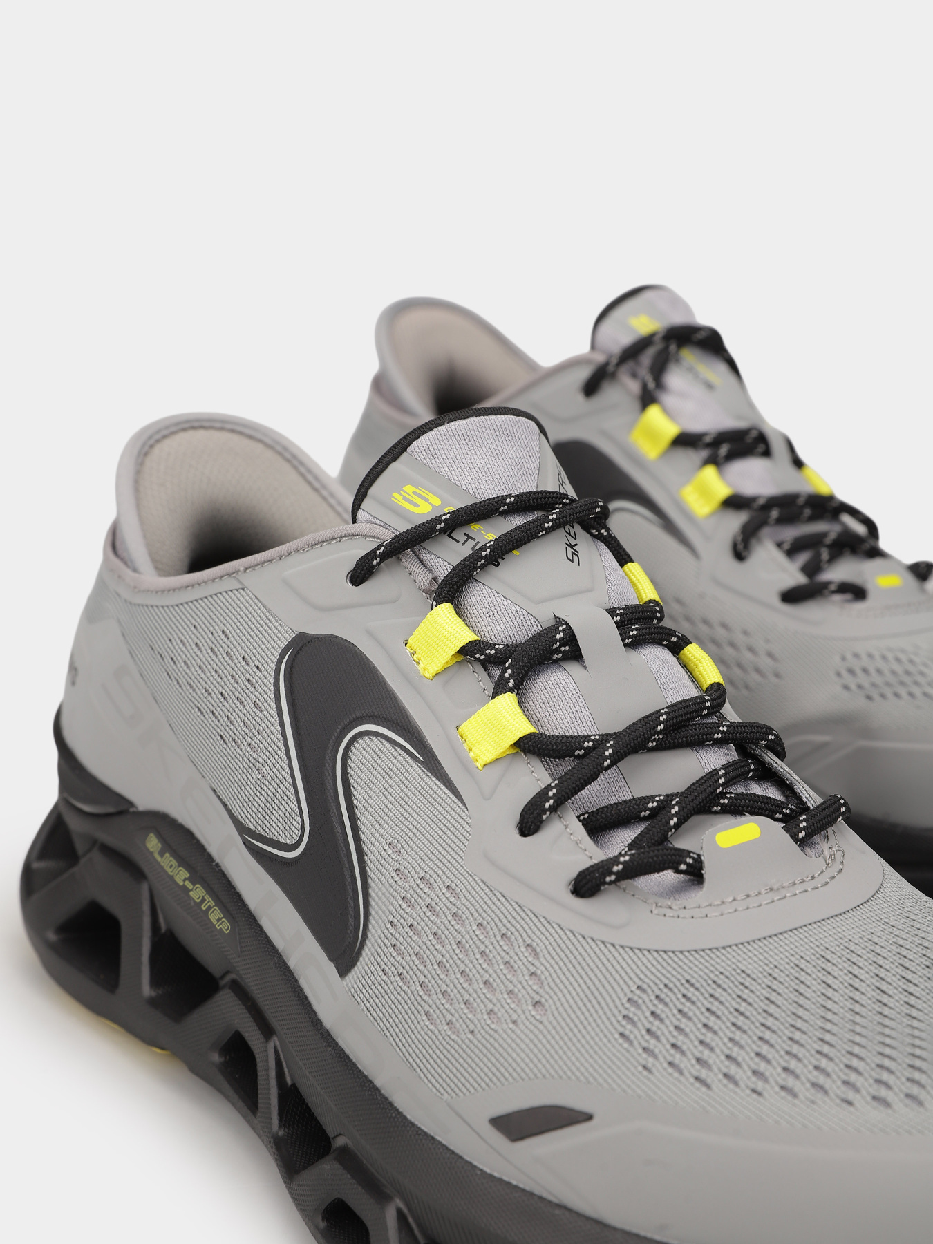 Кроссовки повседневные Skechers GLIDE-STEP ALTUS модель 232921 GYBK Кроссовки повседневные Skechers GLIDE-STEP ALTUS модель 232921 GYBK Фото