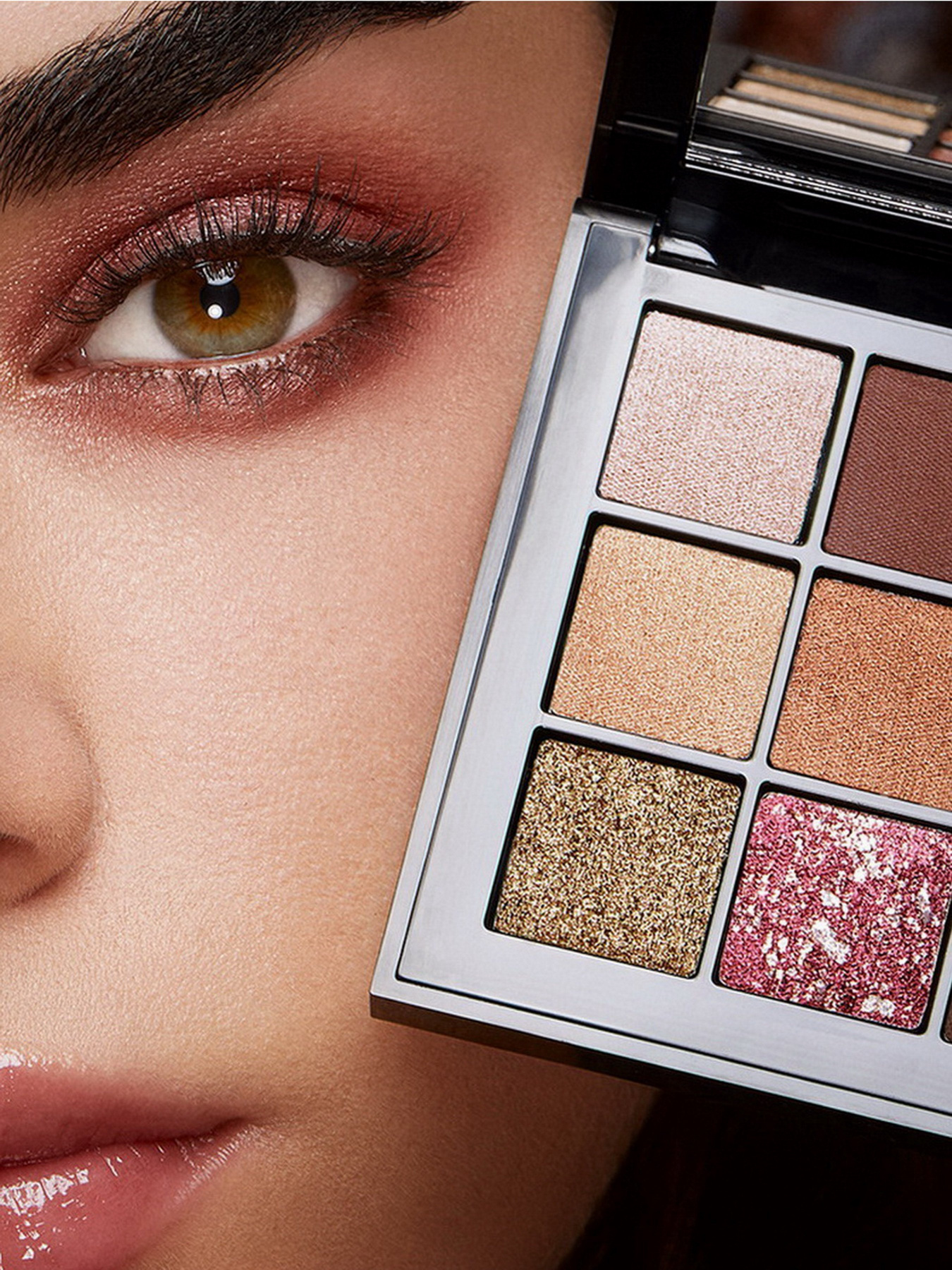 Палетка теней Glamour Multi Finish Eyeshadow Palette KIKO MILANO модель KM000000200003B Фото