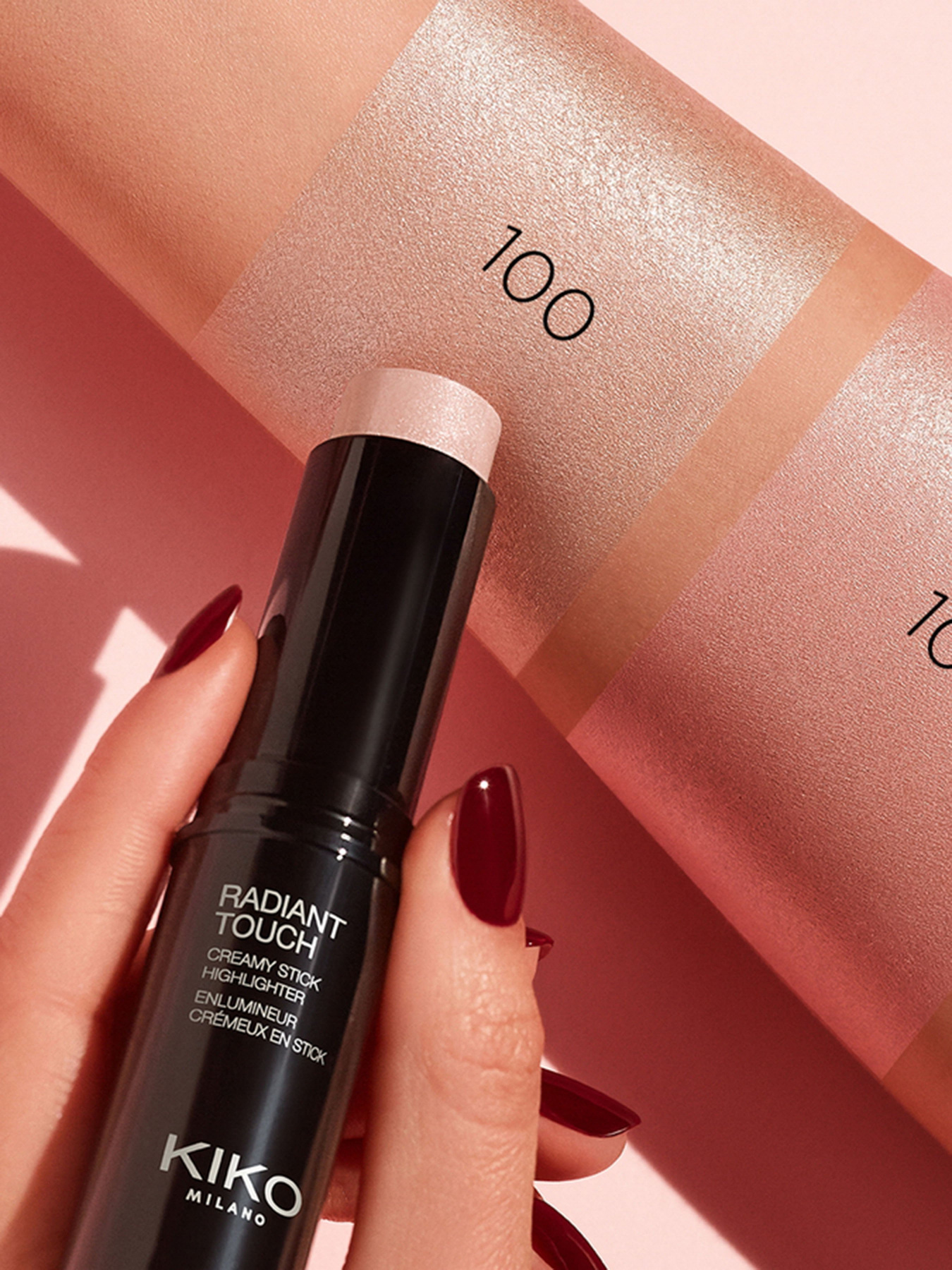 Кремовий стік хайлайтер Radiant Touch Creamy Stick Highlighter KIKO MILANO модель KM000000110100B Фото