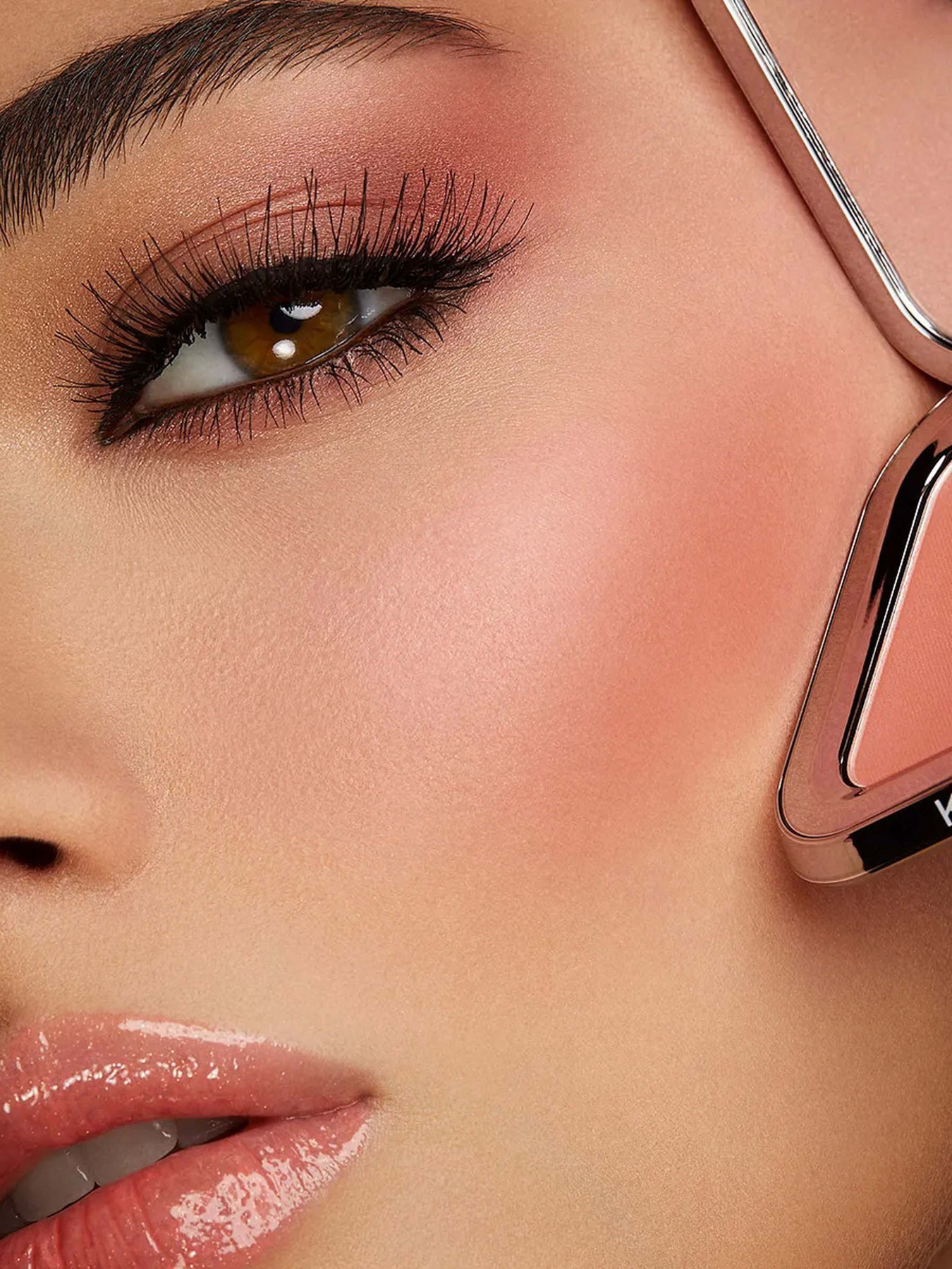 Румяна Unlimited Blush KIKO MILANO модель KM000000643008B Фото