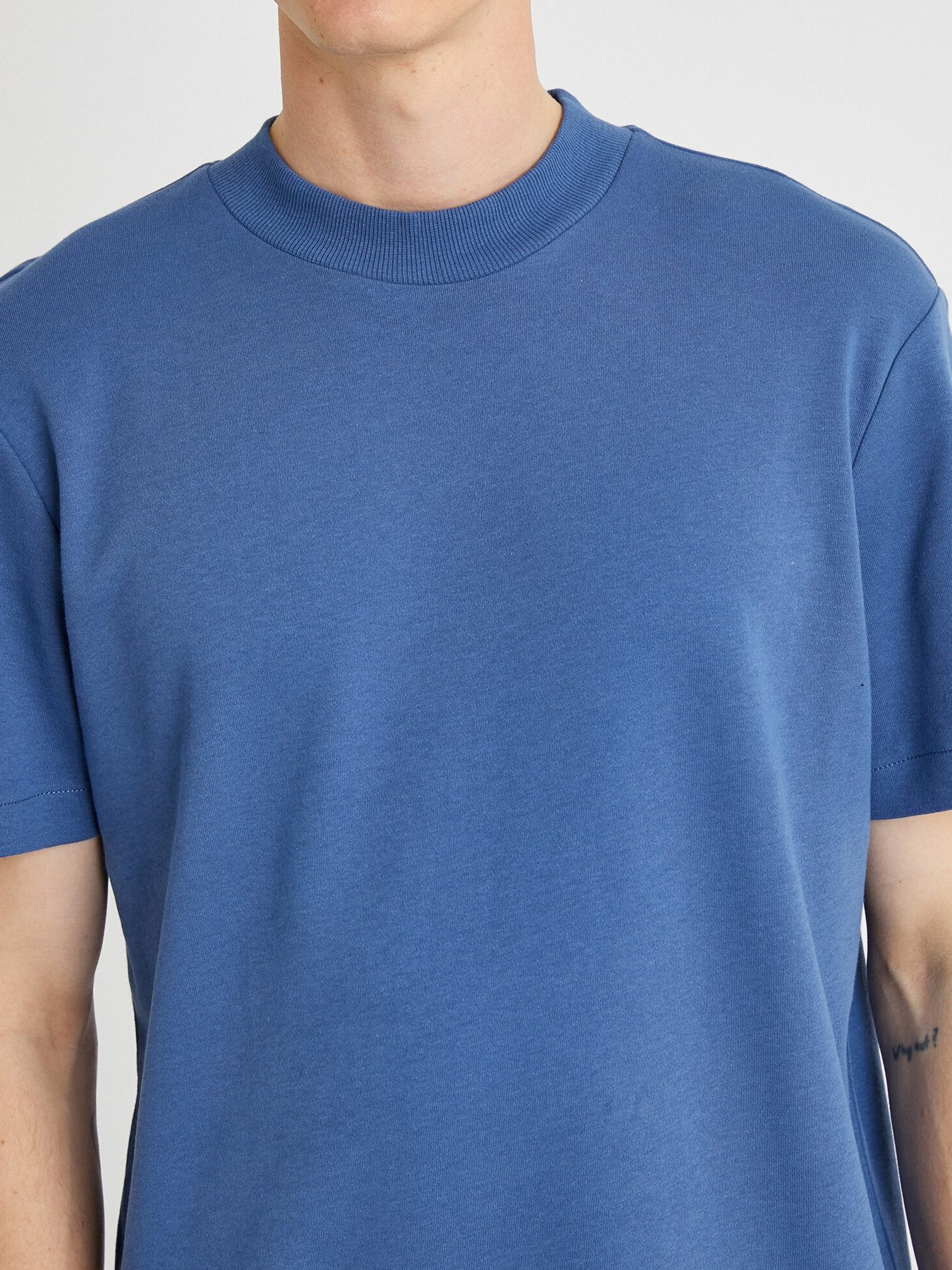 Футболки и поло Koton модель 1YAM11123OK600 Фото