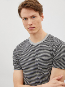 Футболки і поло Koton модель 1YAM12068LK02Y Фото