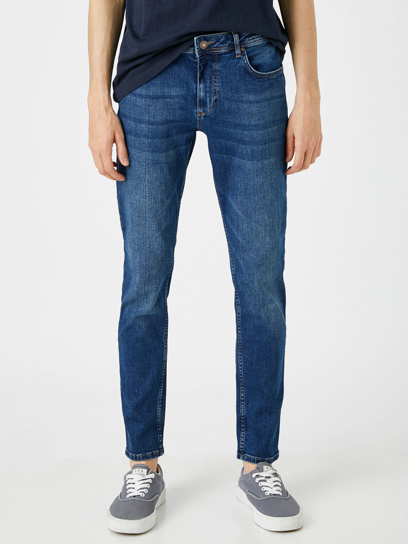 Джинсы Koton модель 1YAM43023LD741 Фото