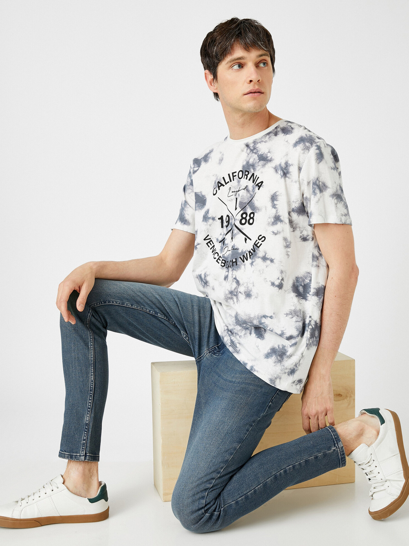 Джинсы Koton модель 1YAM43027LD700 Фото