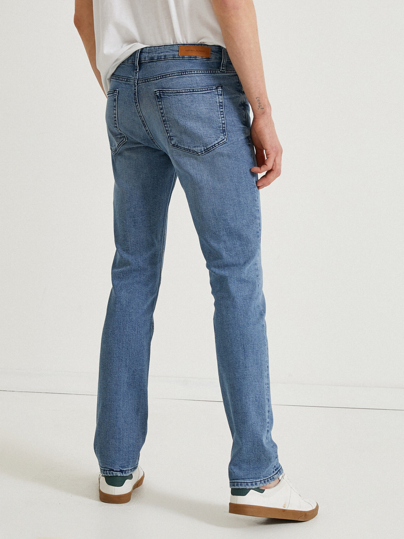 Джинсы Koton модель 1KAM45241LD740 Фото