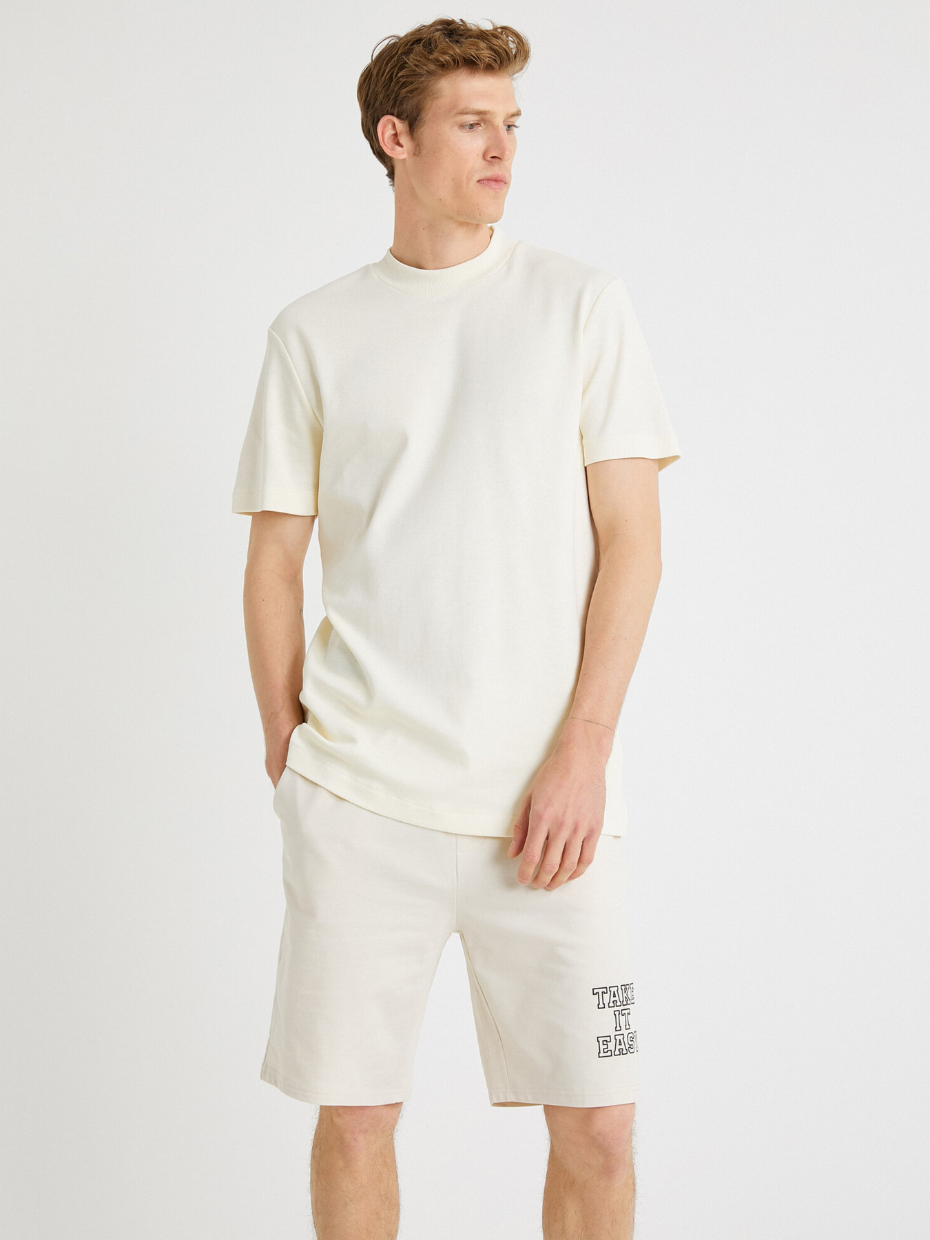 Футболки и поло Koton модель 1YAM11123OK001 Фото