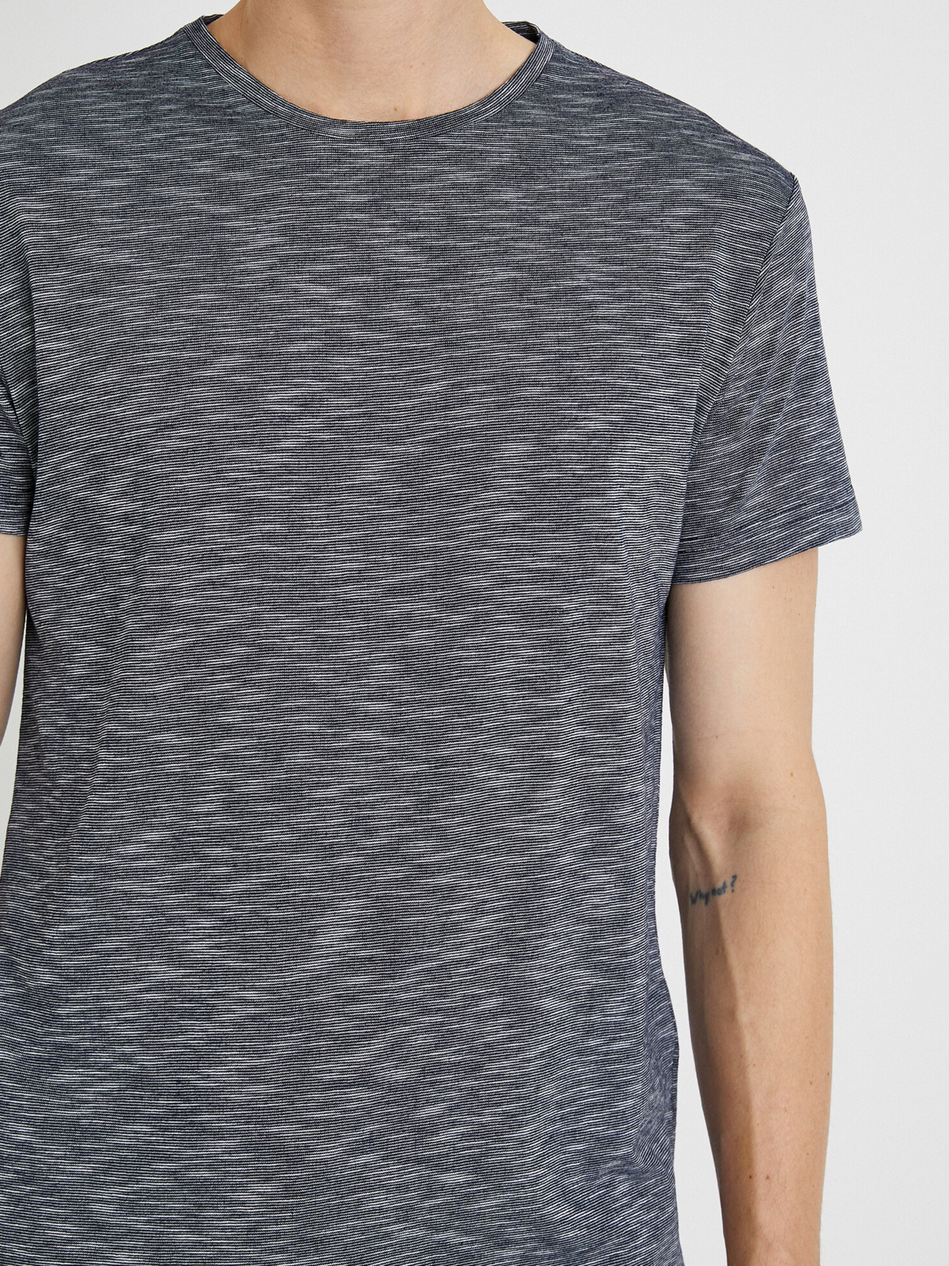 Футболки и поло Koton модель 1YAM12021LK02C Фото