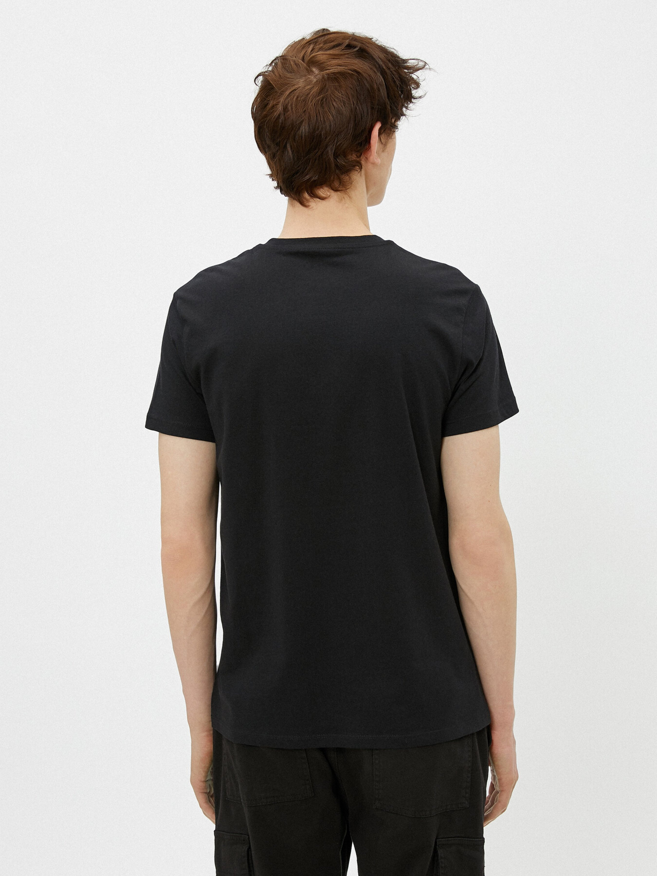 Футболки и поло Koton модель 1YAM11908LK999 Футболки и поло Koton модель 1YAM11908LK999 Фото