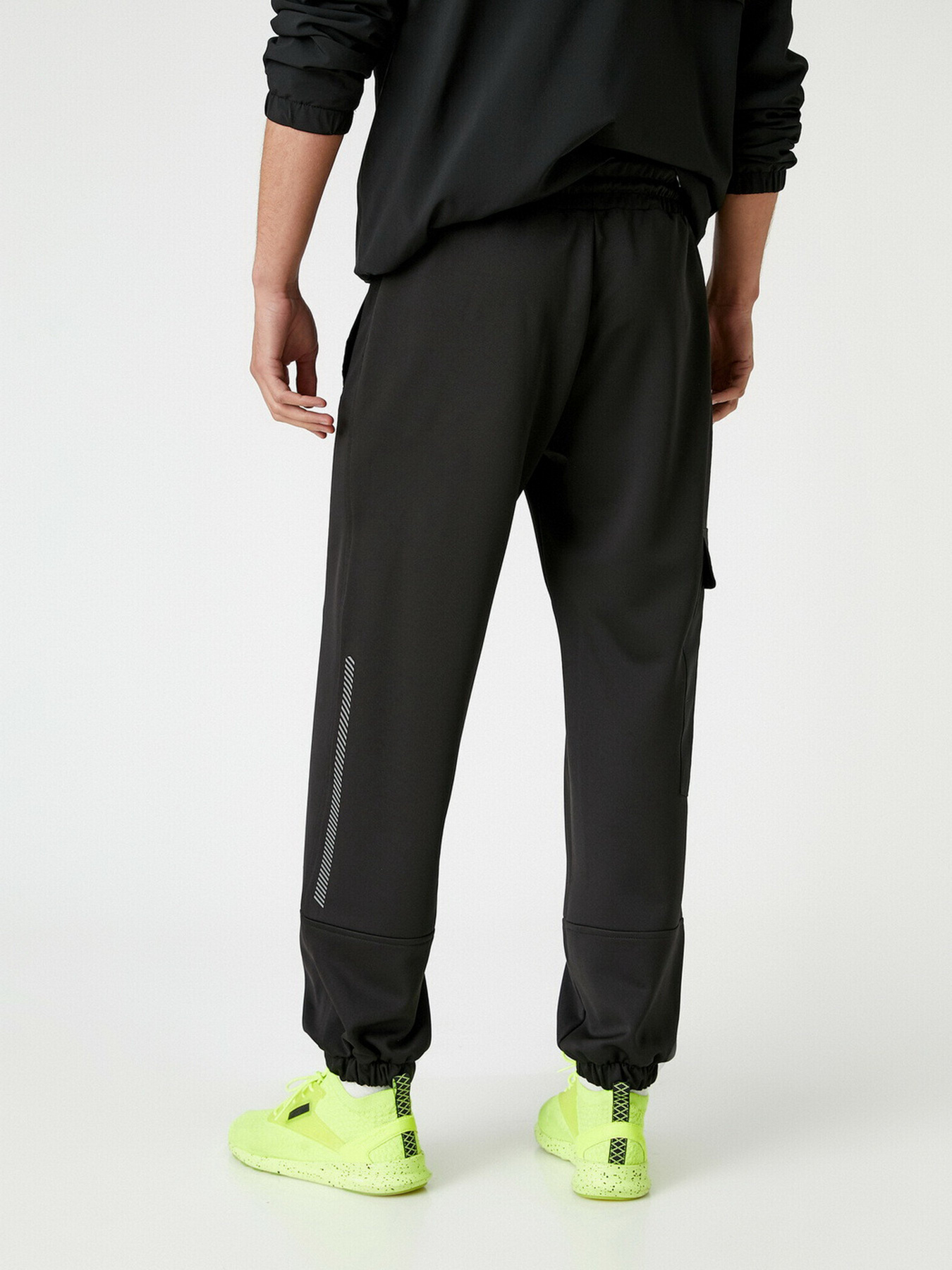 Штаны спортивные Koton модель 2KAM42208NK999 Фото