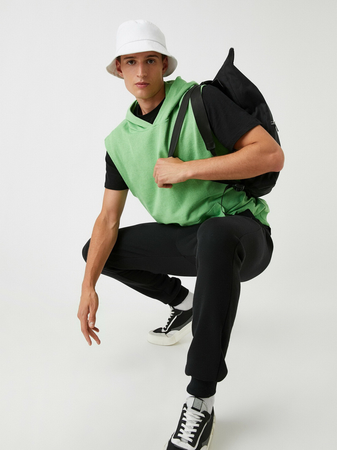 Жилет Koton модель 2KAM71335MK660 Фото