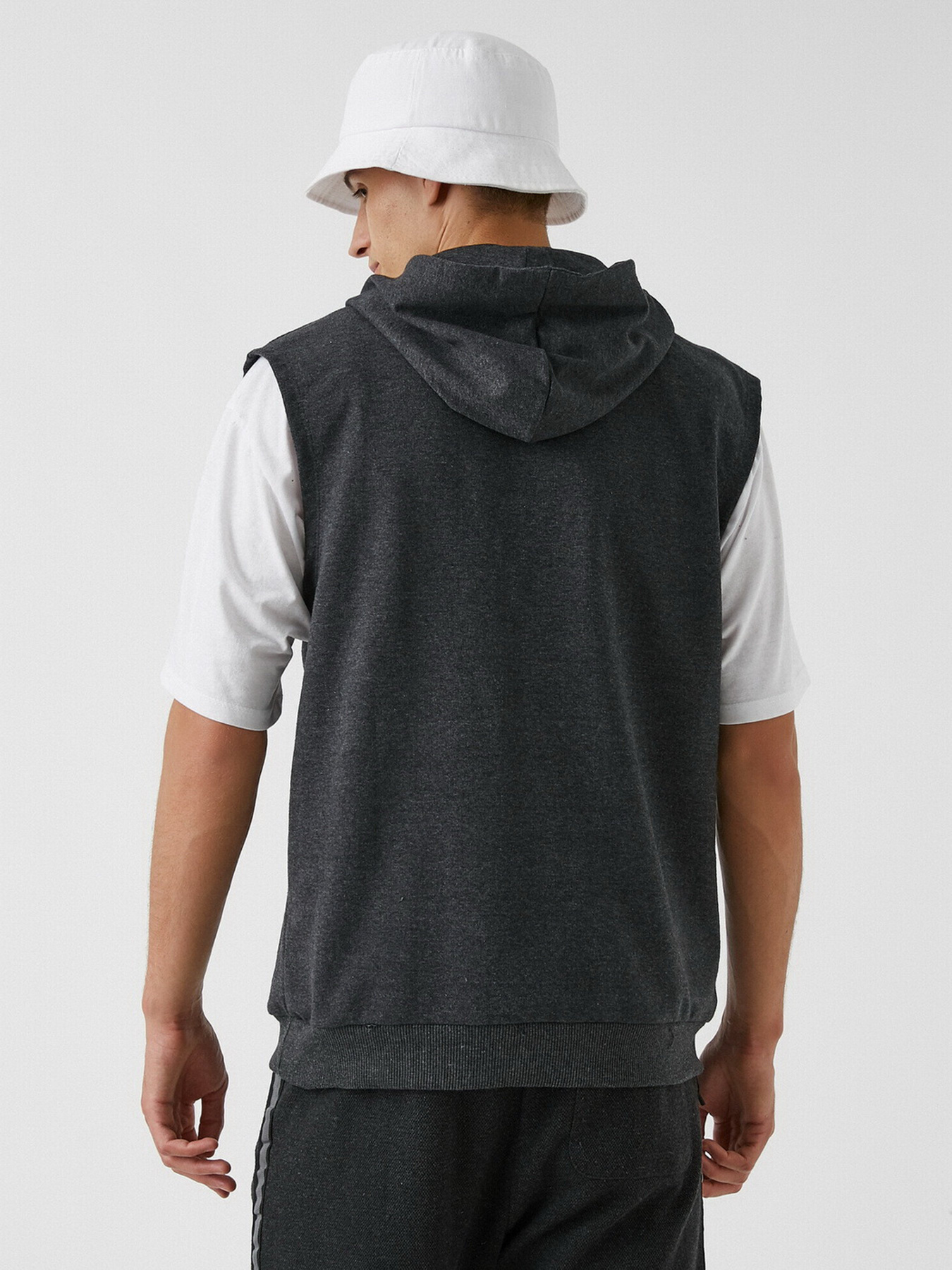 Жилет Koton модель 2KAM71335MK045 Фото