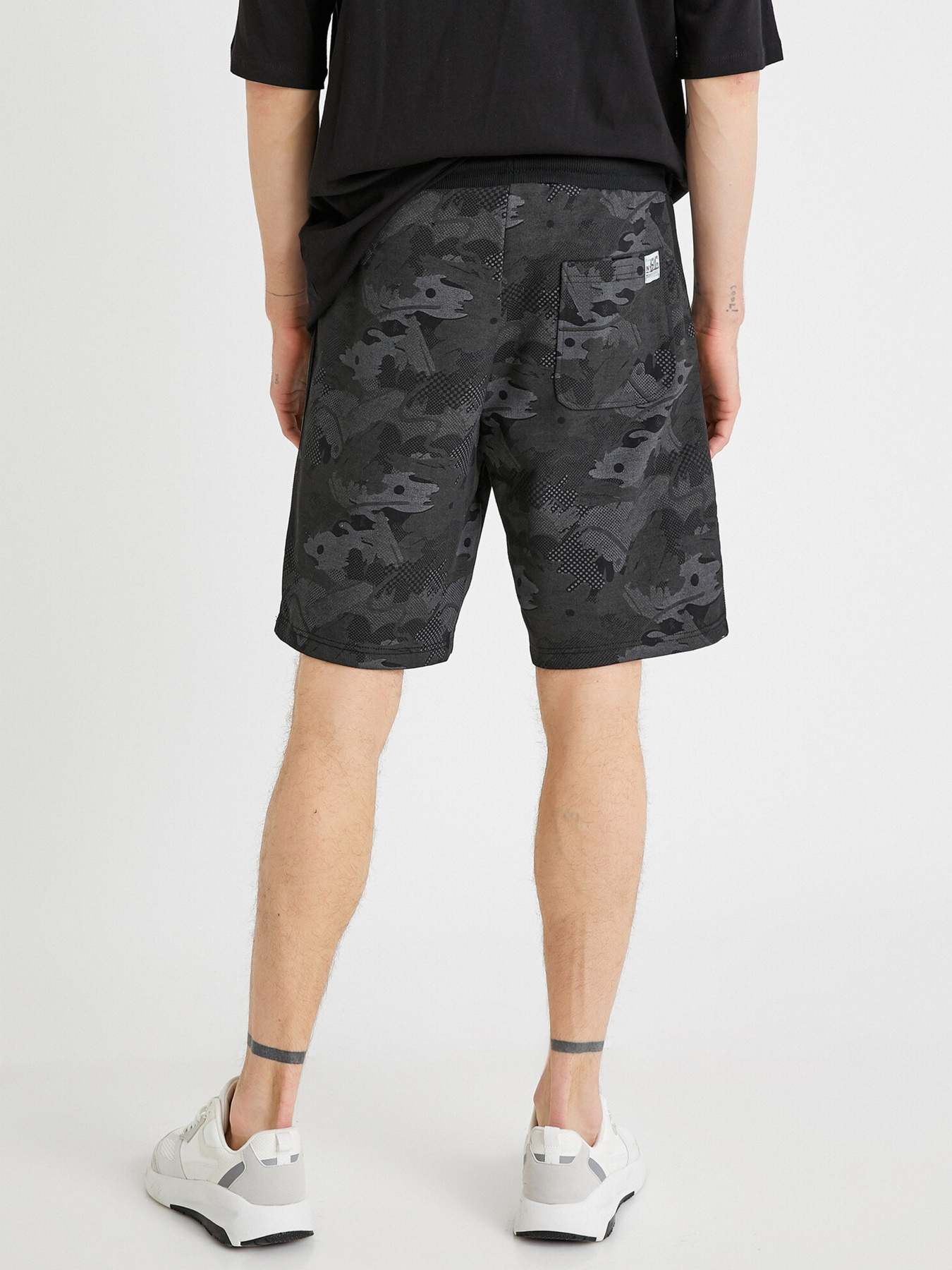 Шорты Koton модель 1YAM41073MK06A Фото