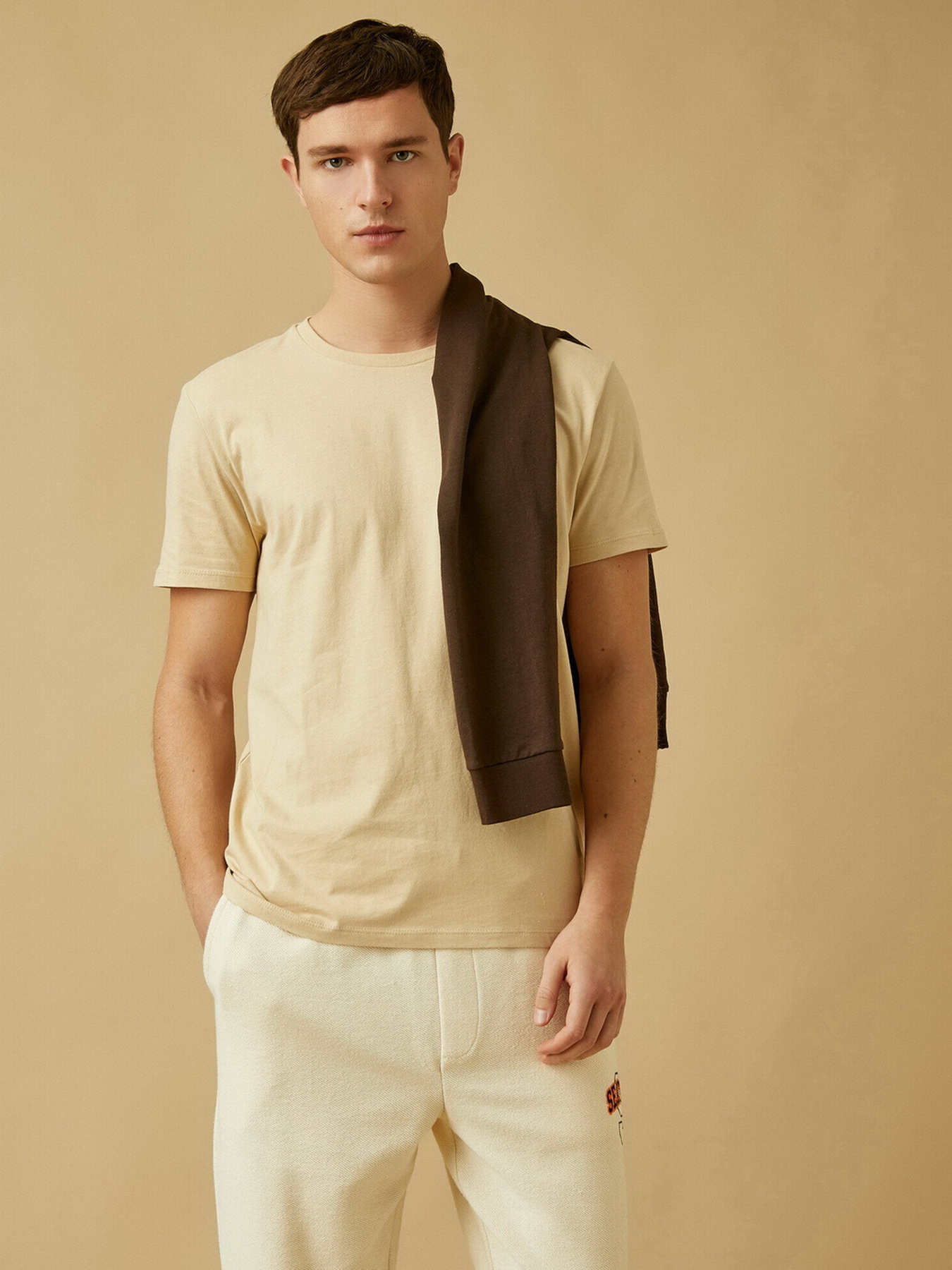 Футболка Koton модель 2YAM12136LK050 Фото