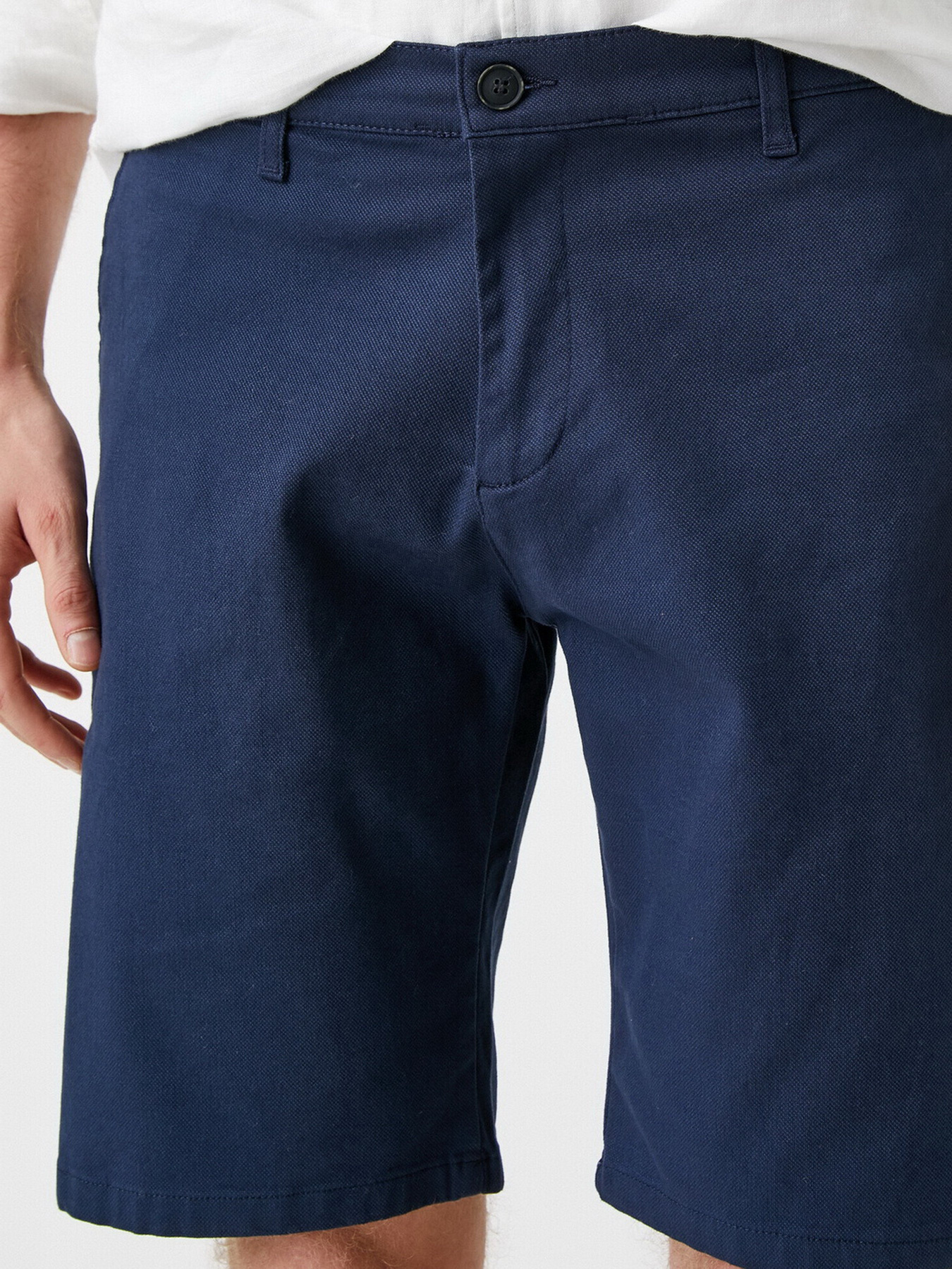 Шорты Koton модель 1YAM44004BW711 Фото