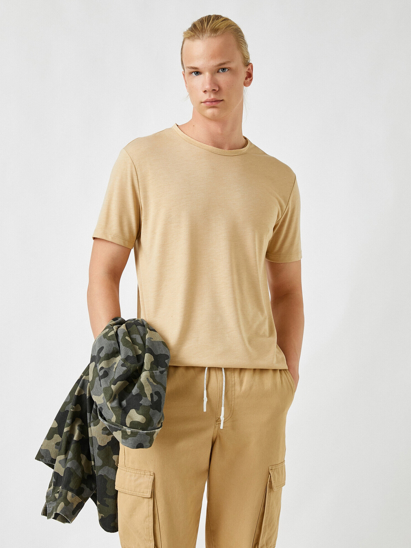 Футболка Koton модель 2YAM12018LK050 Фото