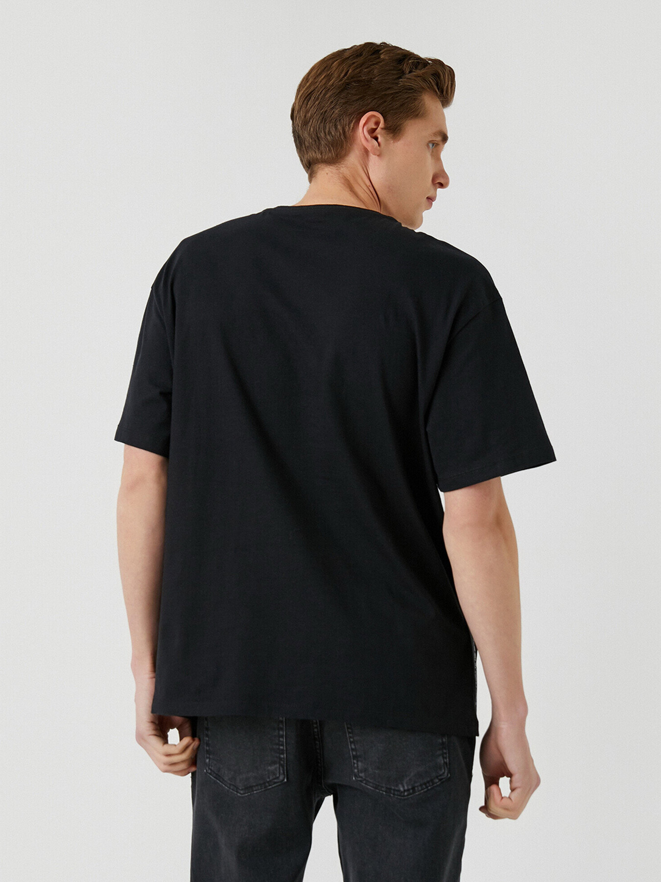 Футболки и поло Koton модель 2YAM11165OK999 Фото